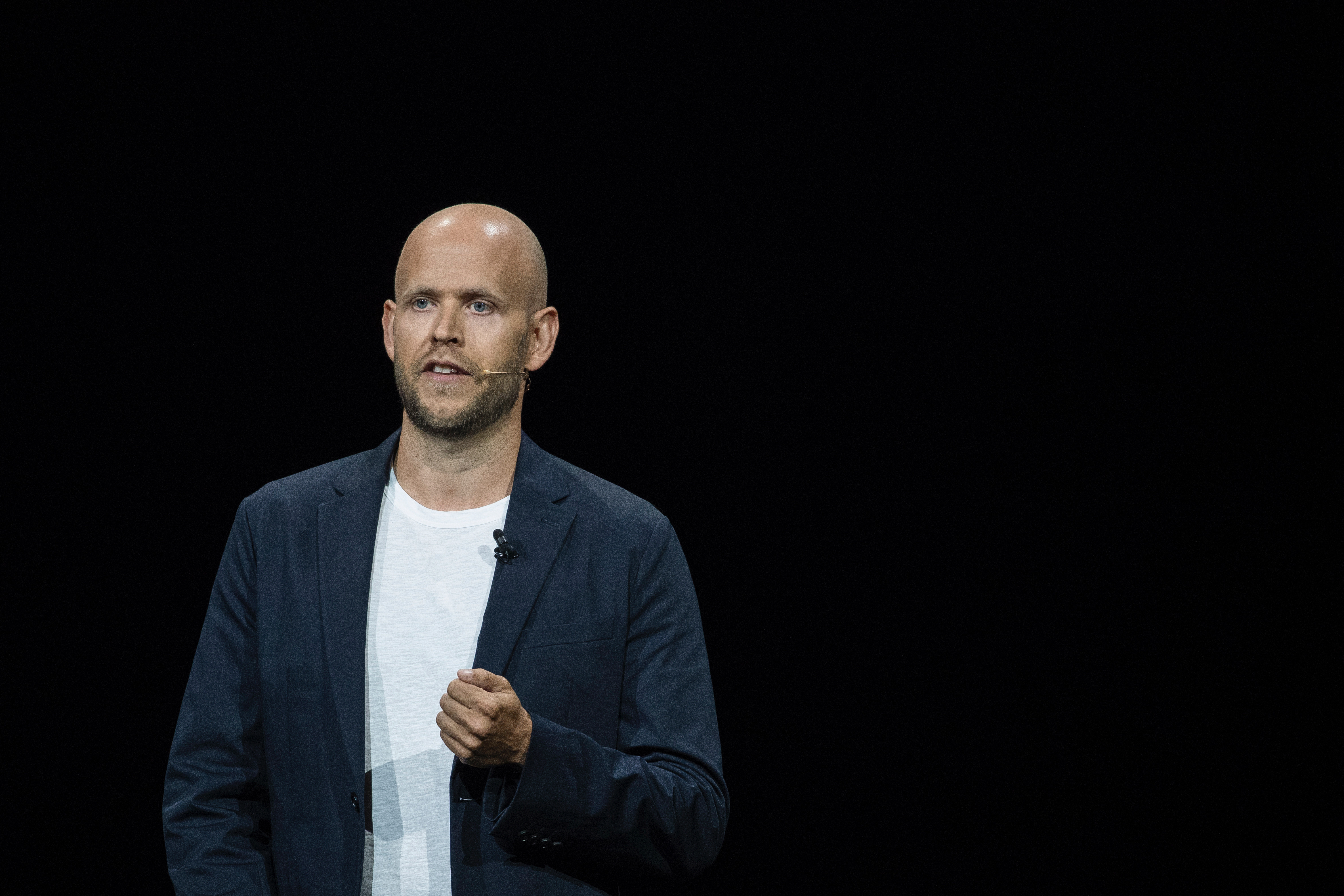 Arsenal fan group holds ‘constructive meeting’ with Daniel Ek and trio of legends over takeover bid 