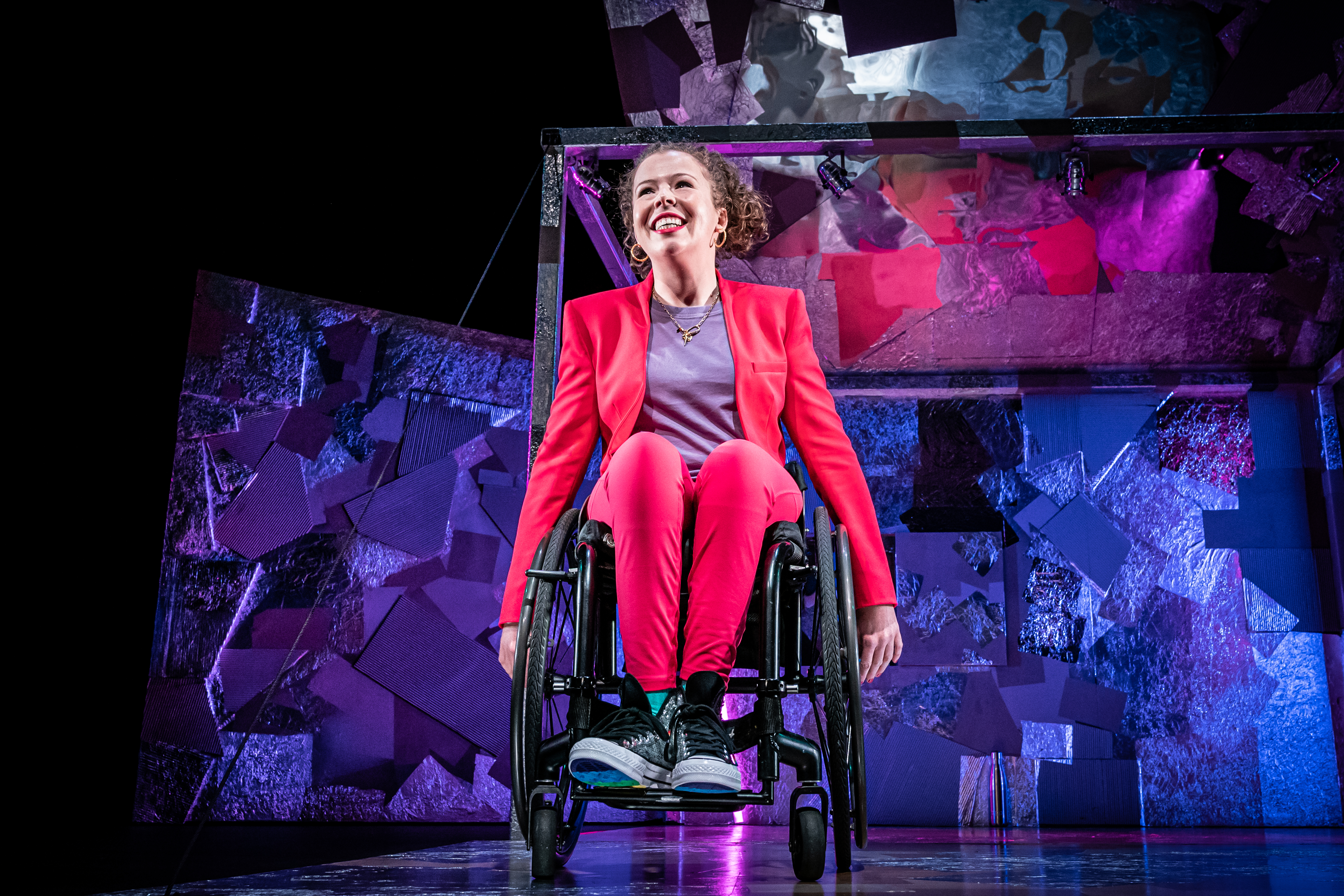 Reasons You Should(n’t) Love Me review: A bravura one-woman show