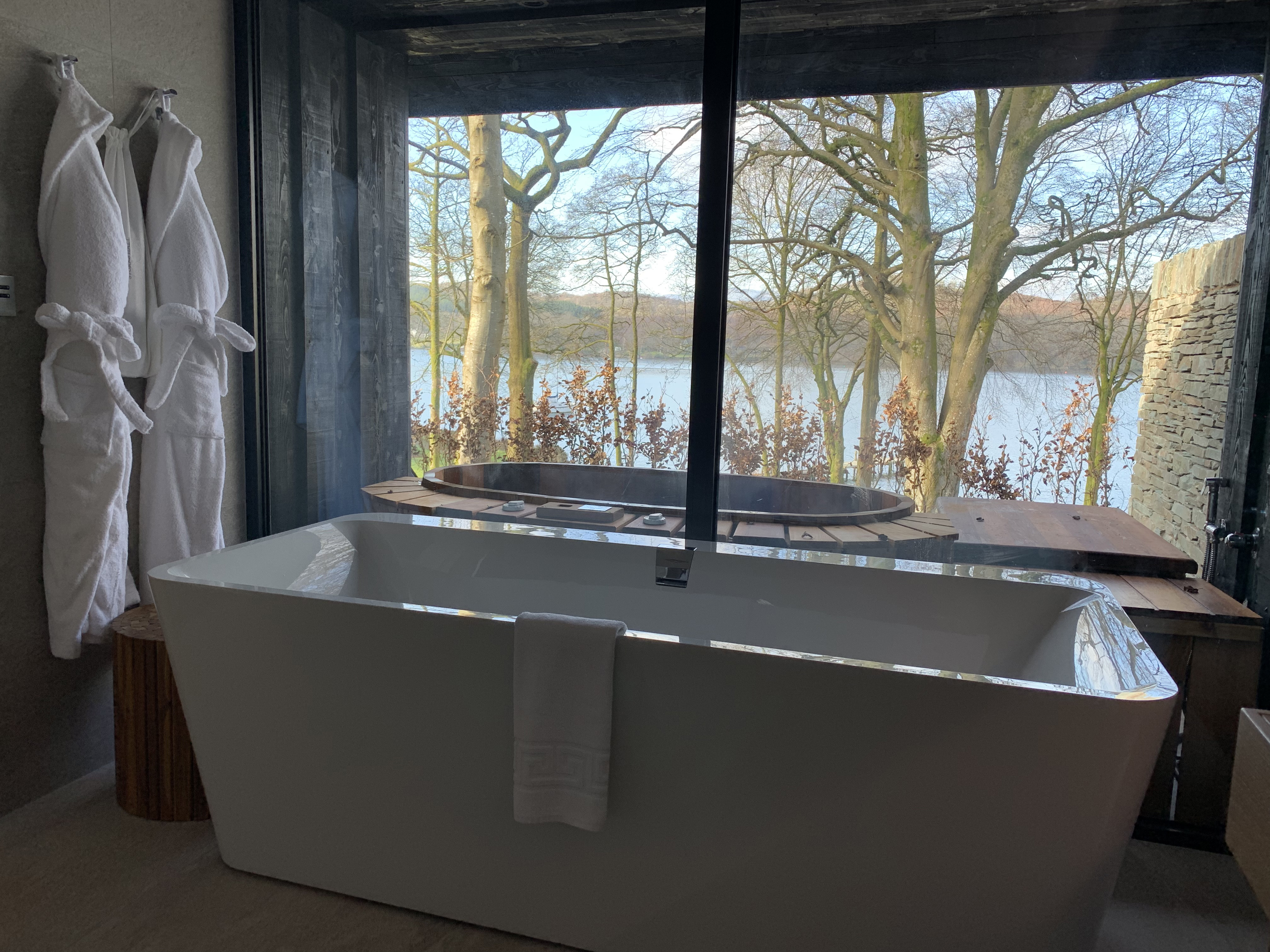 Cosy cabins and luxury lakeside retreats: where to mini-moon in the UK 