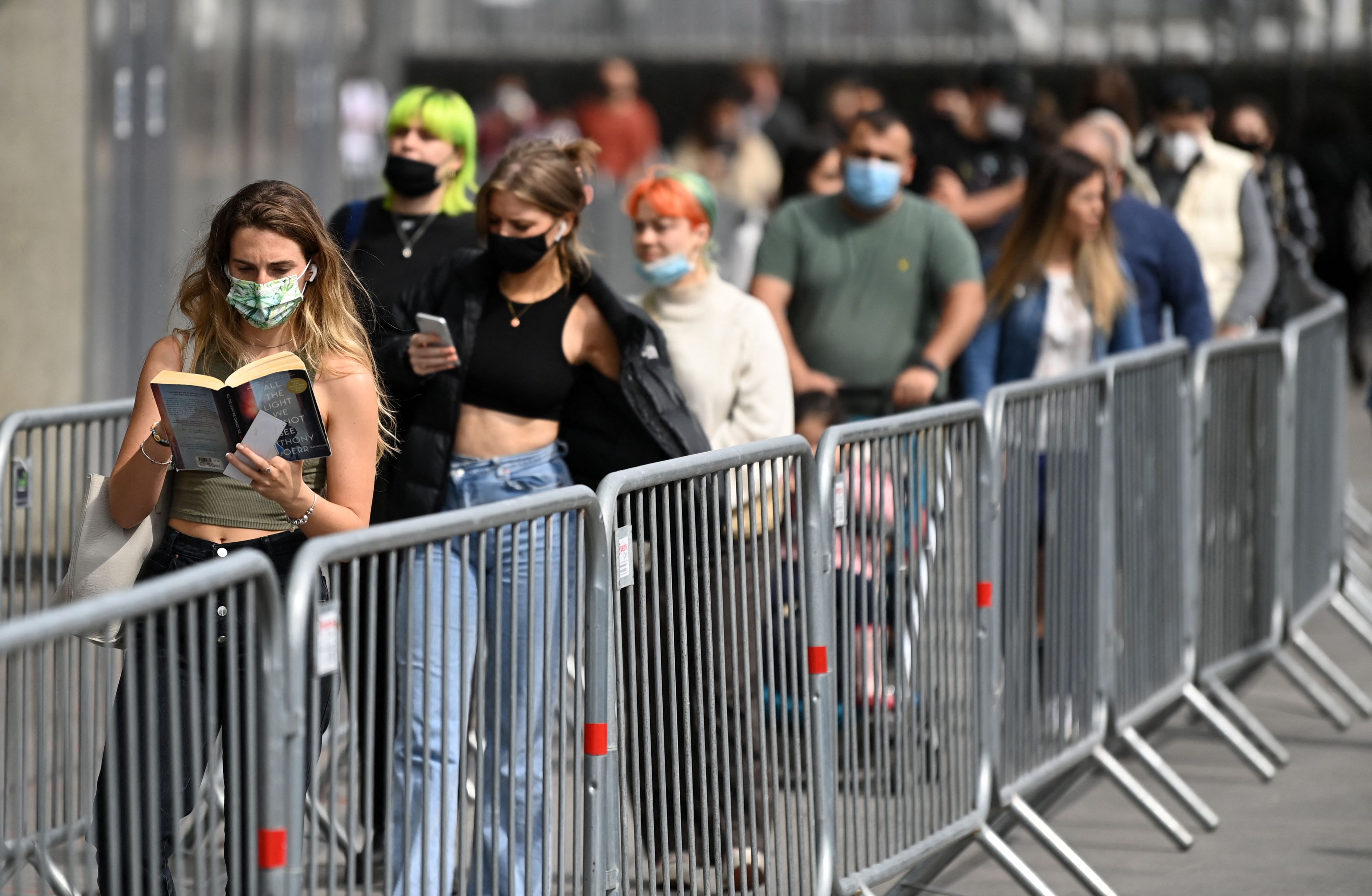 BRITAIN-HEALTH-VIRUS