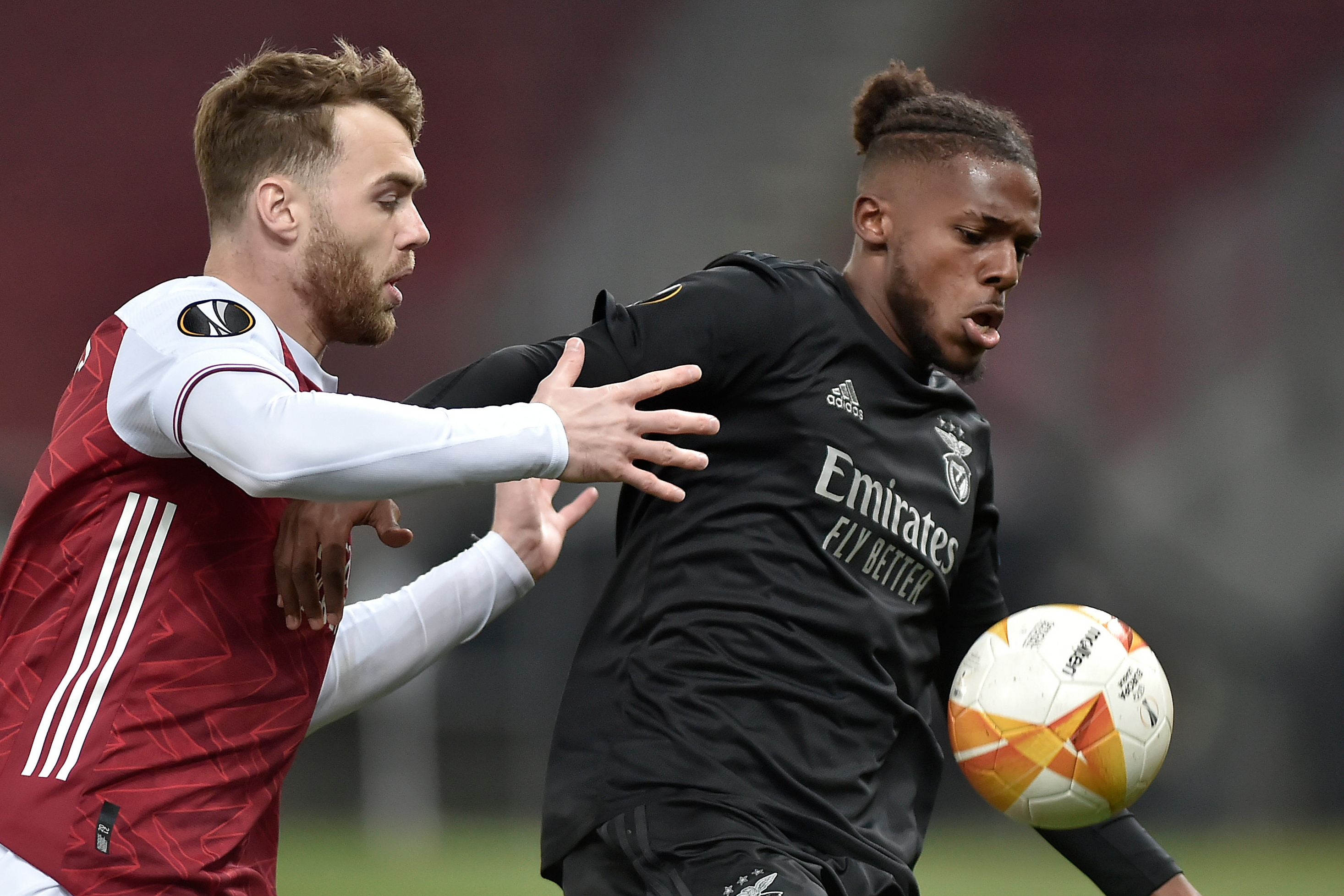 Arsenal to sign Nuno Tavares after Benfica agree £8.5m sale
