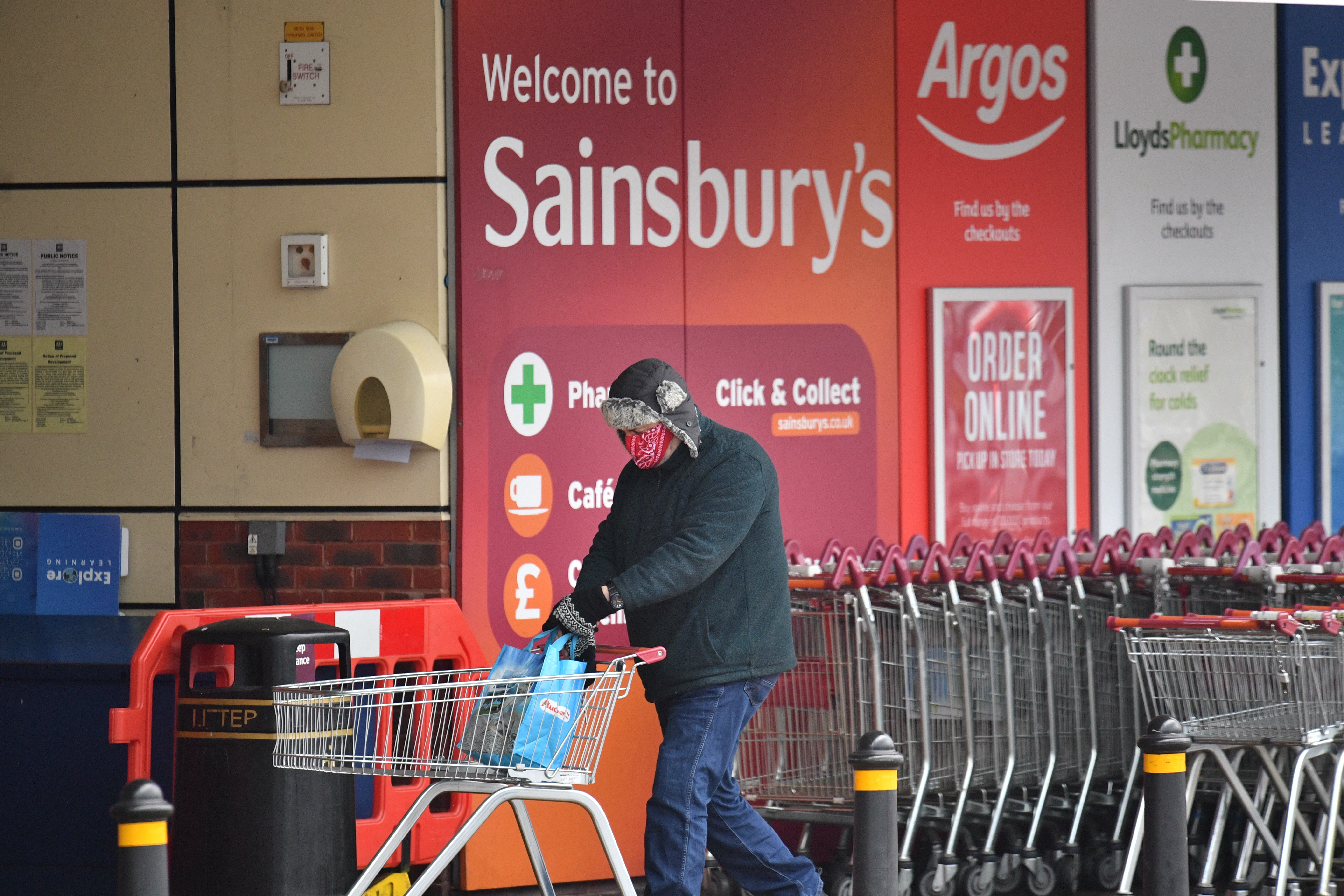Sainsbury’s chairman hails ‘progress’ as he shrugs off takeover talk