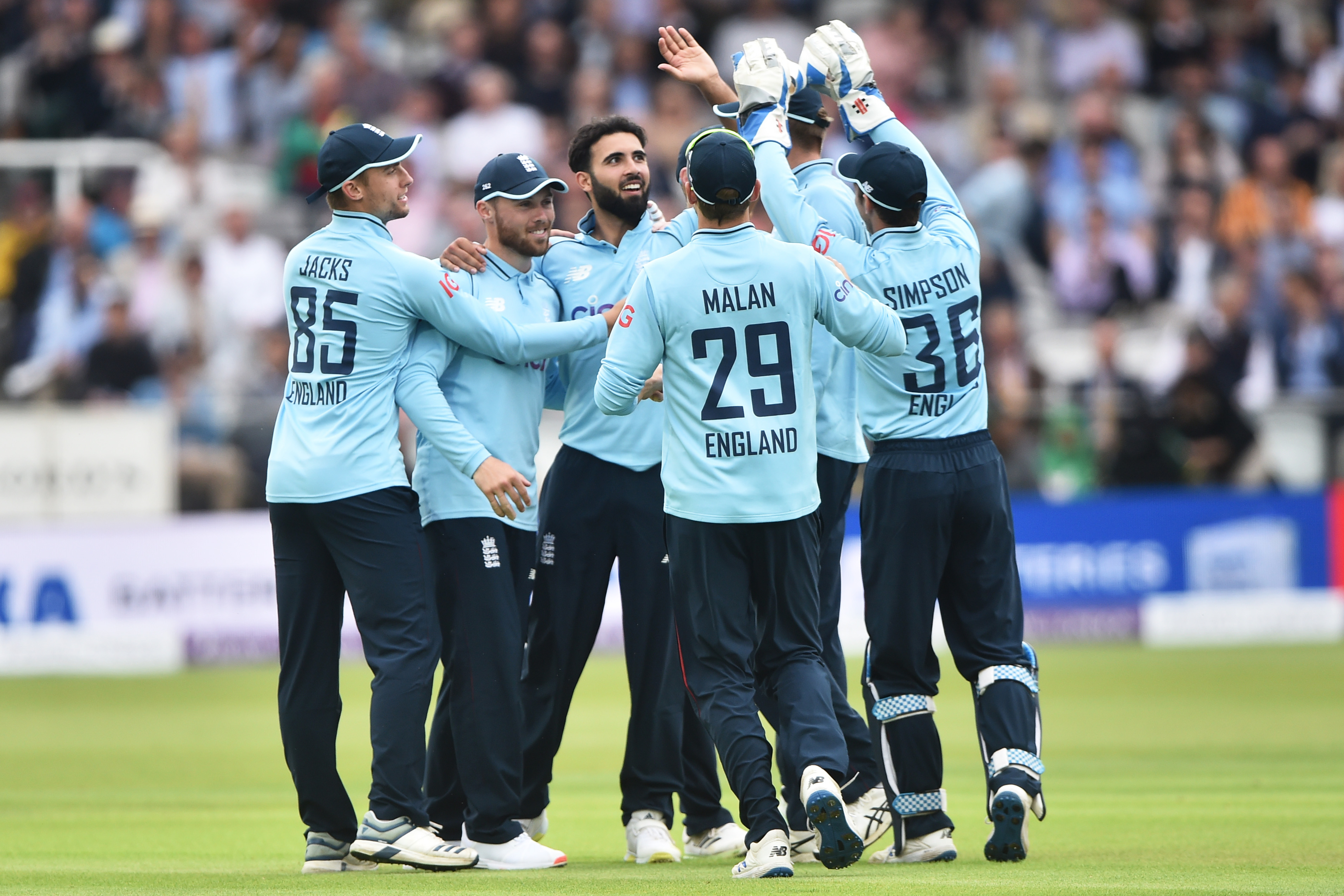 England reserves seal ODI series against Pakistan in front of capacity crowd at Lord’s