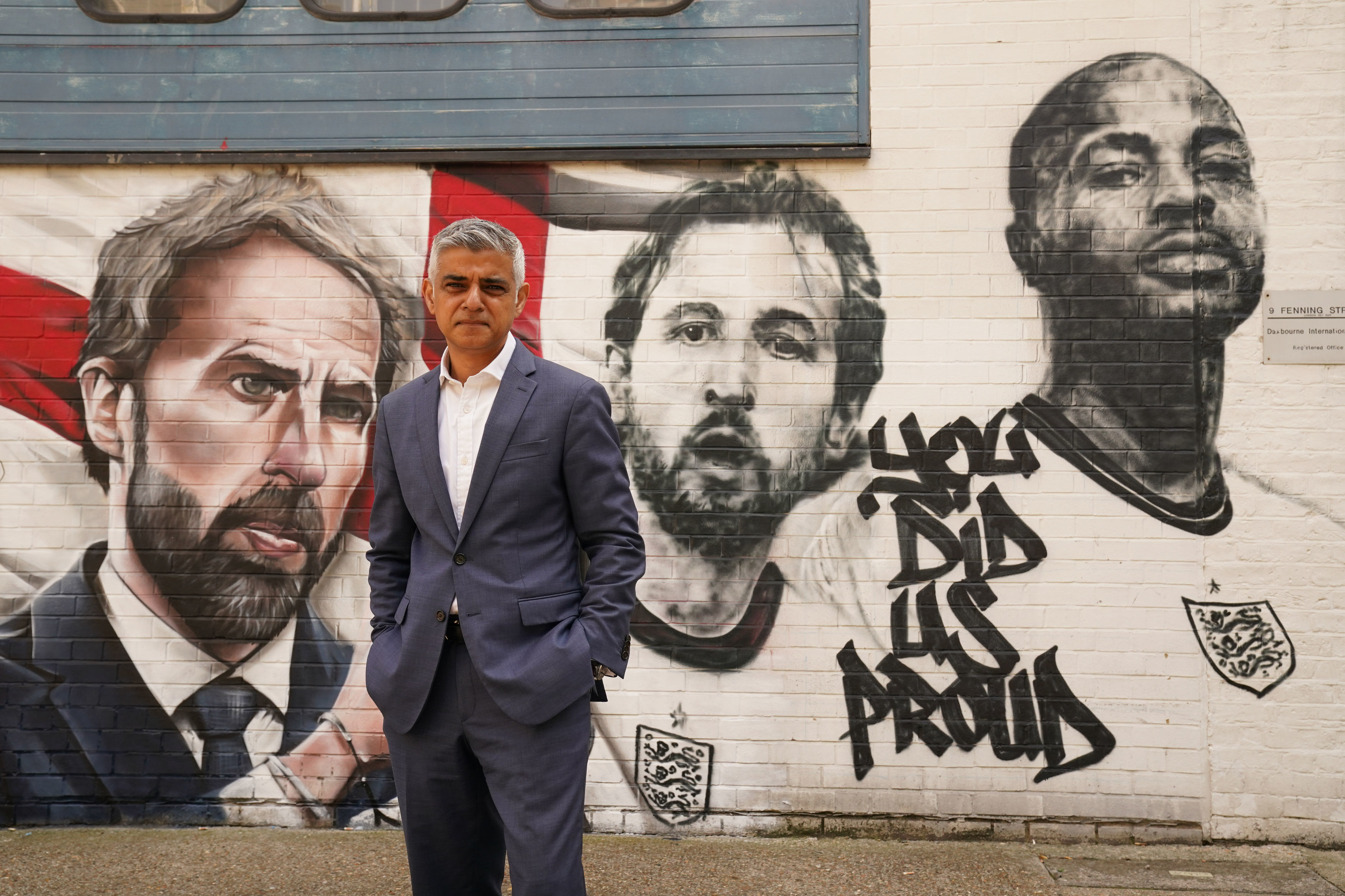 Mural of Gareth Southgate, Harry Kane and Raheem Sterling unveiled in London