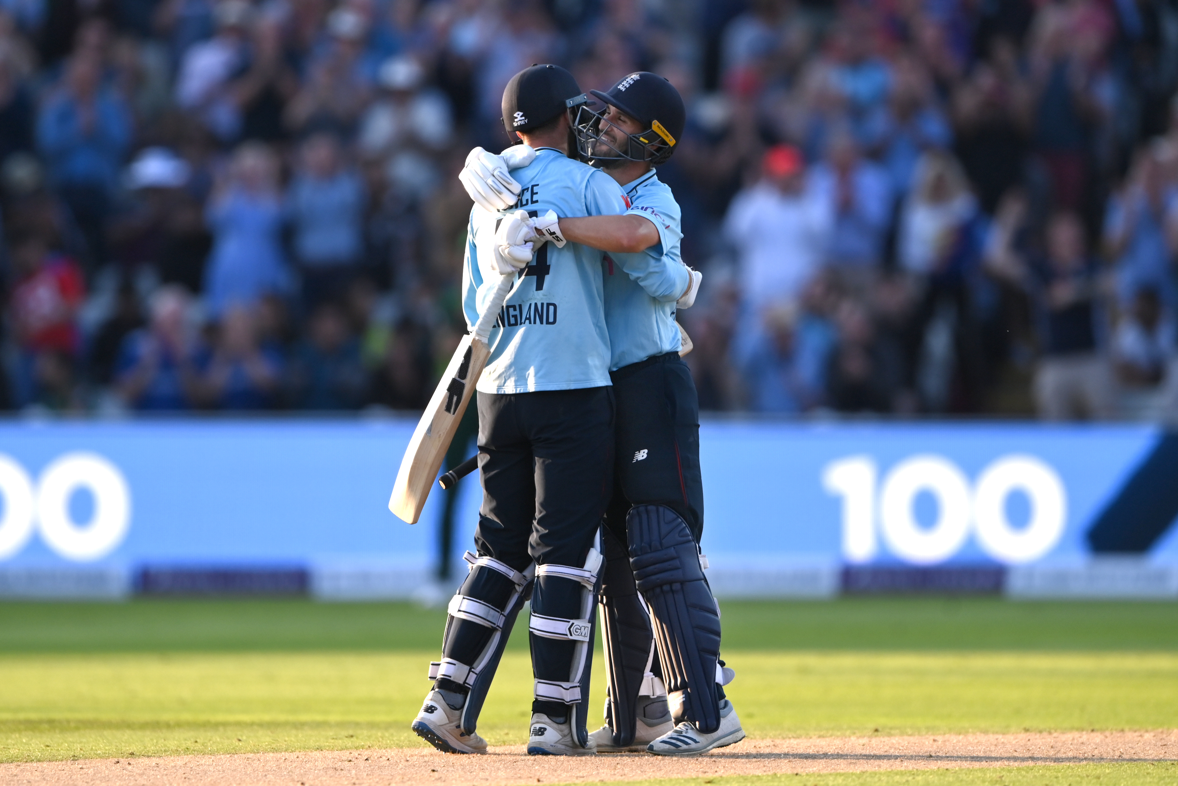 James Vince and Lewis Gregory help England to stunning series sweep over Pakistan