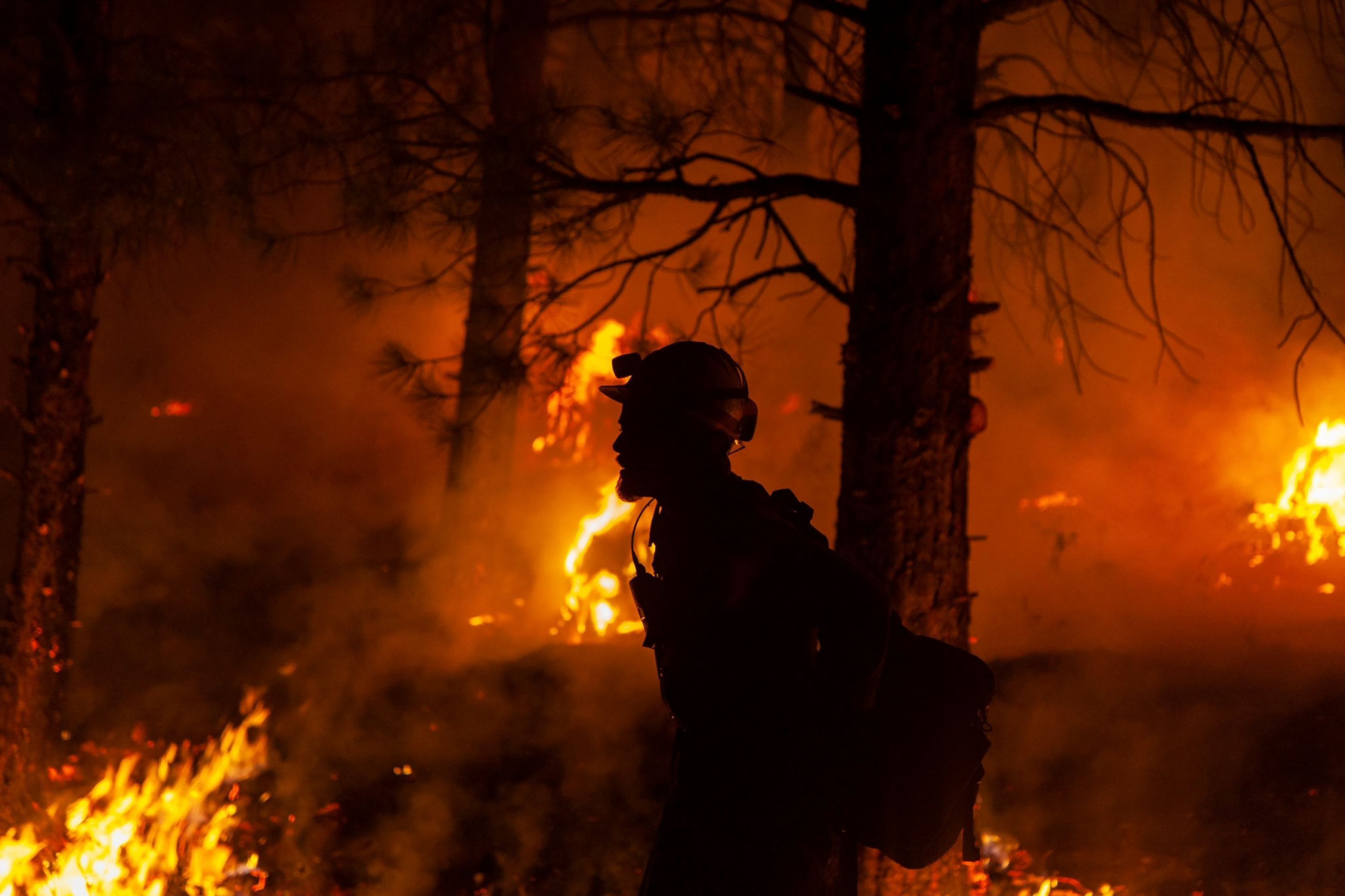 TOPSHOT-US-CANADA-FIRE
