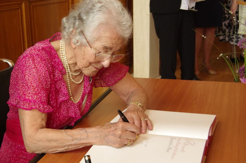 Publishing controversy: German born British children’s books writer Judith Kerr signs in the guestbook on May 17, 2013 at the City Hall in Berlin