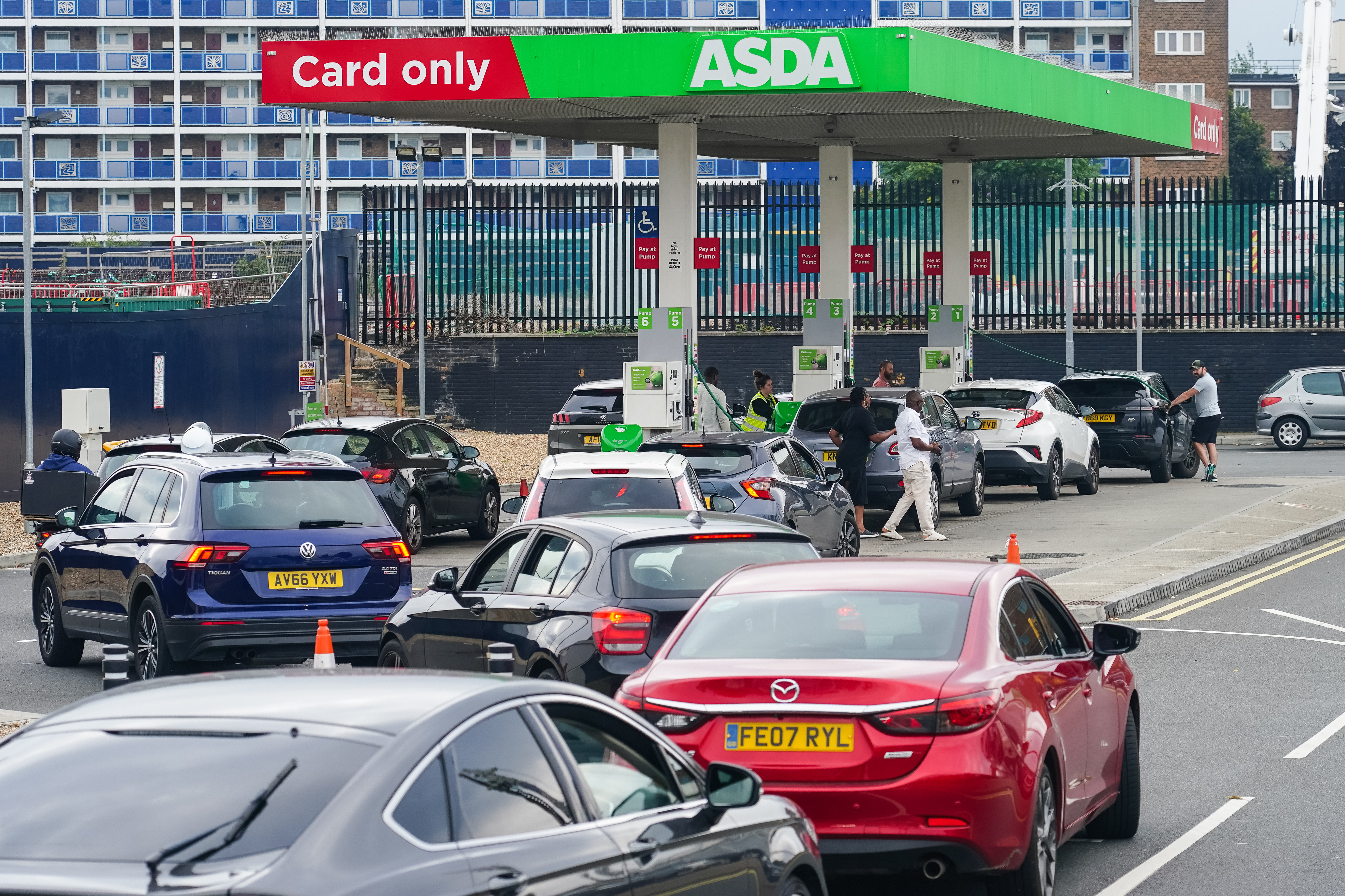 UK fuel shortage: Where can I get petrol near me today and how do I use Google to spot queues?