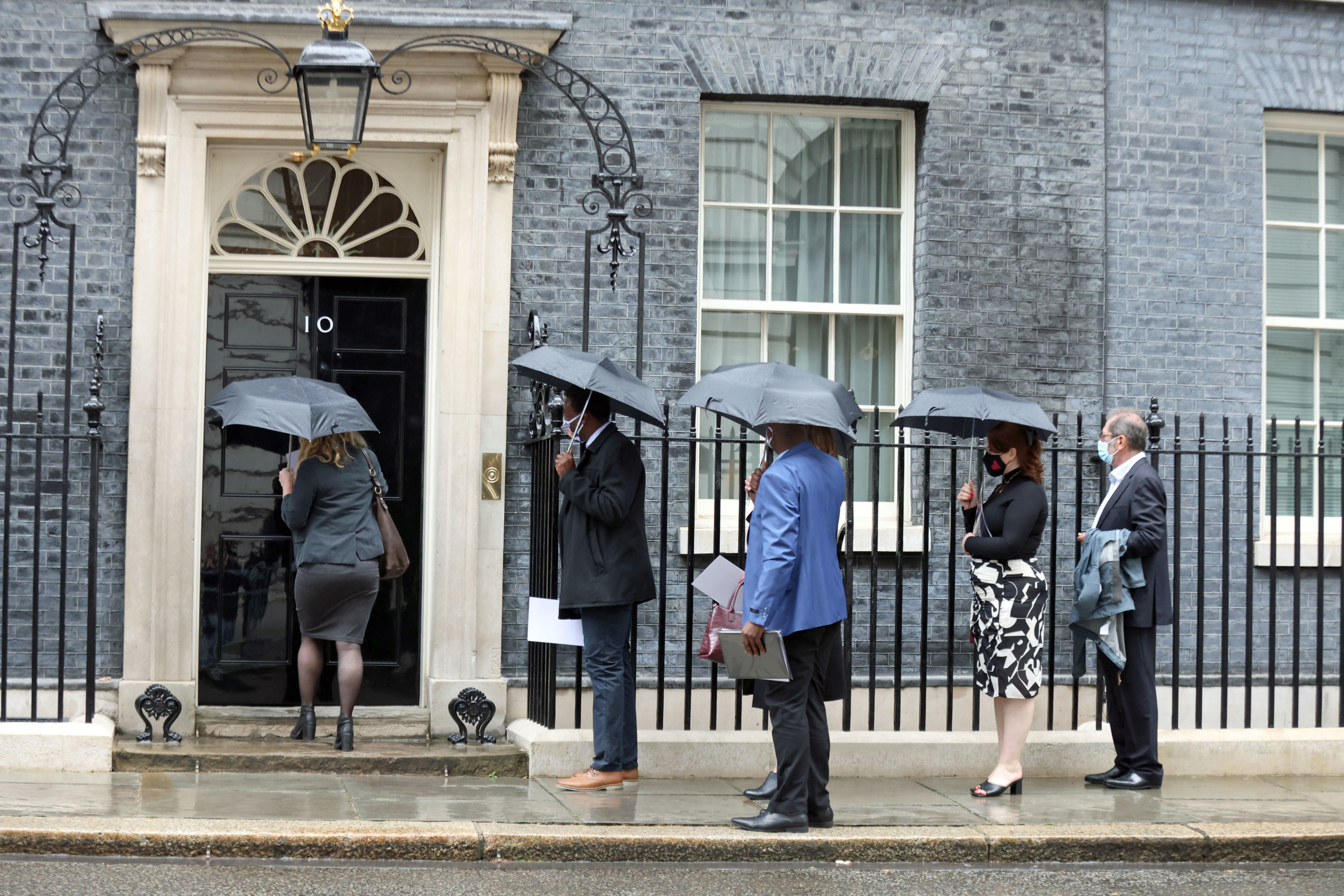 Boris Johnson meets Covid-19 Famlies For Justice group