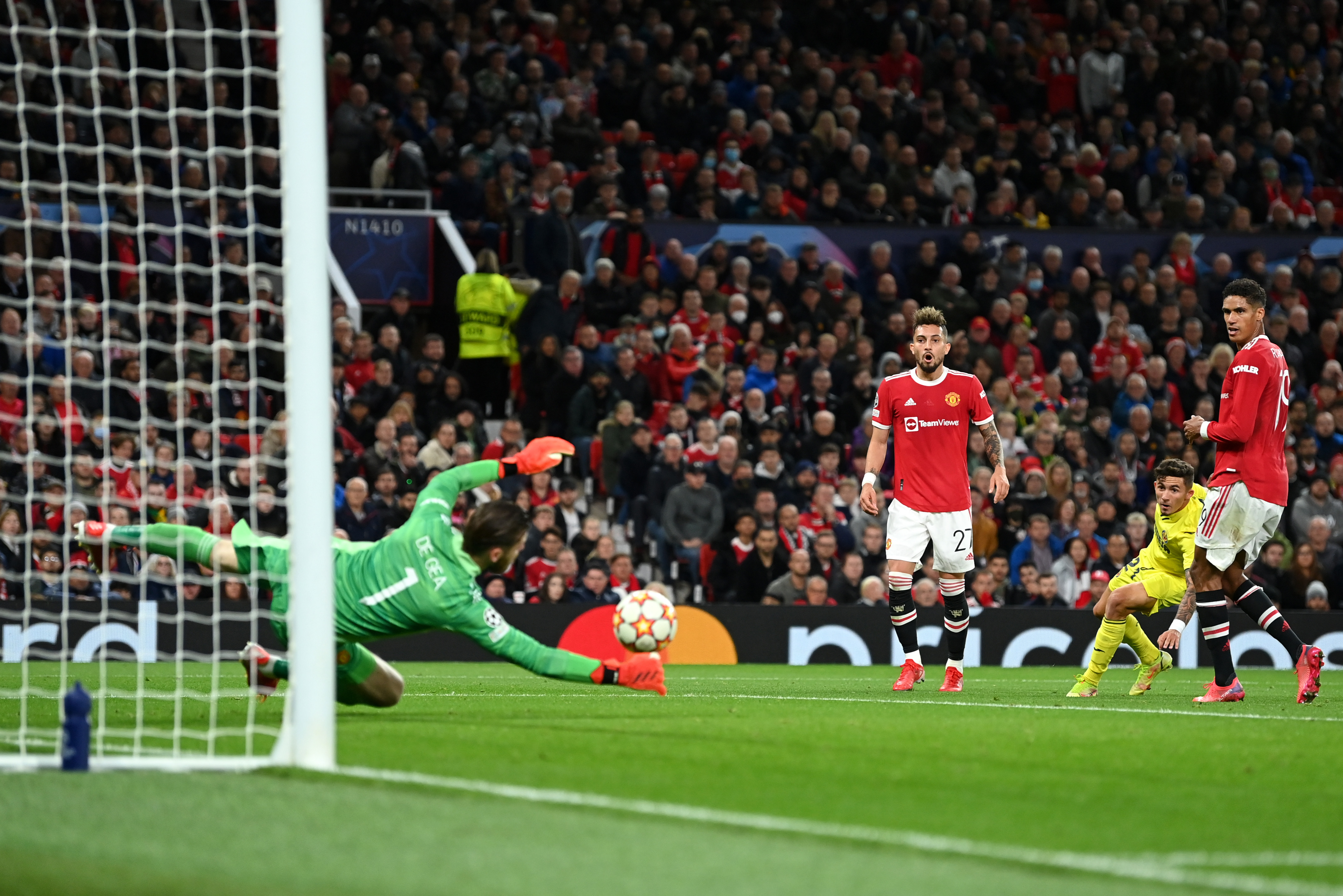 Man United player ratings vs Villarreal: De Gea excellent, Dalot dire as Sancho subdued again 