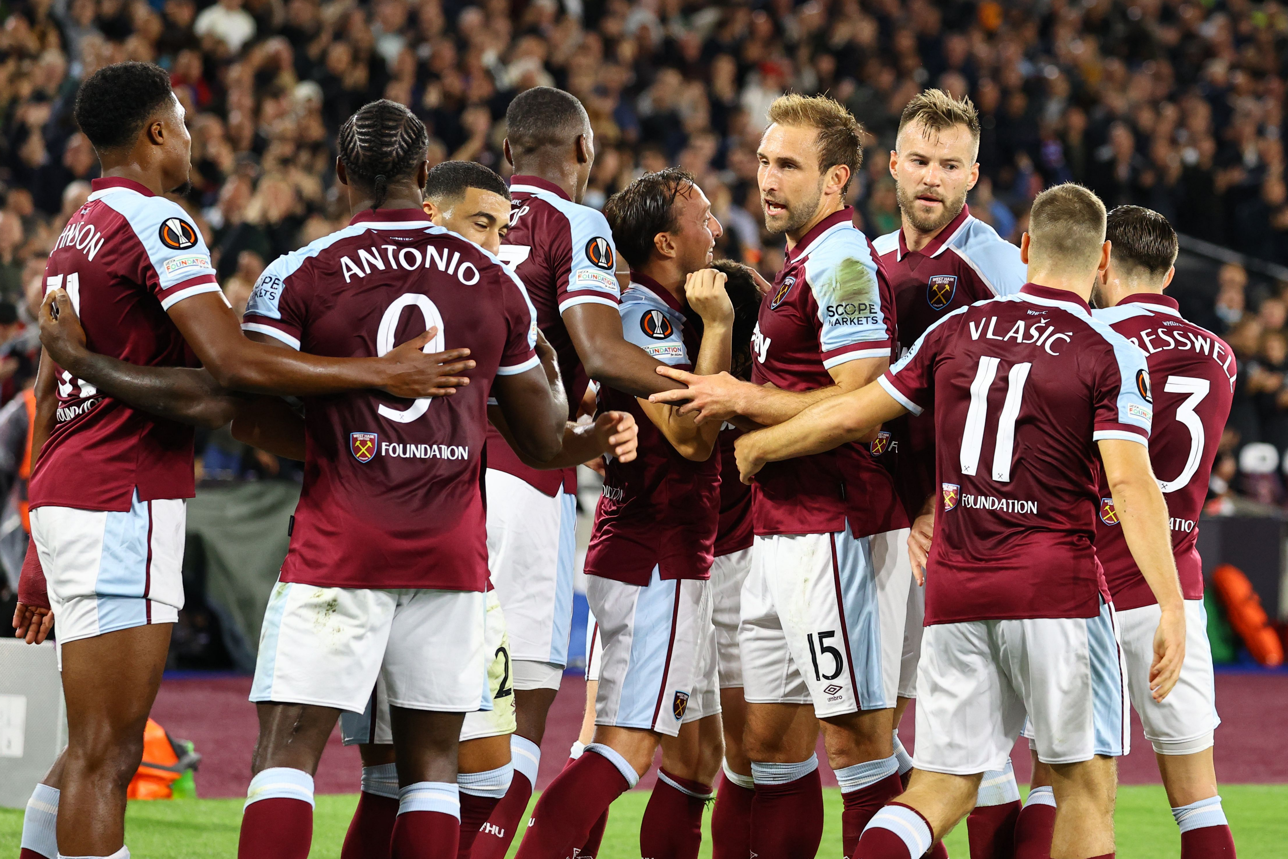 West Ham right at home in Europa League as they take control of Group H with second successive win