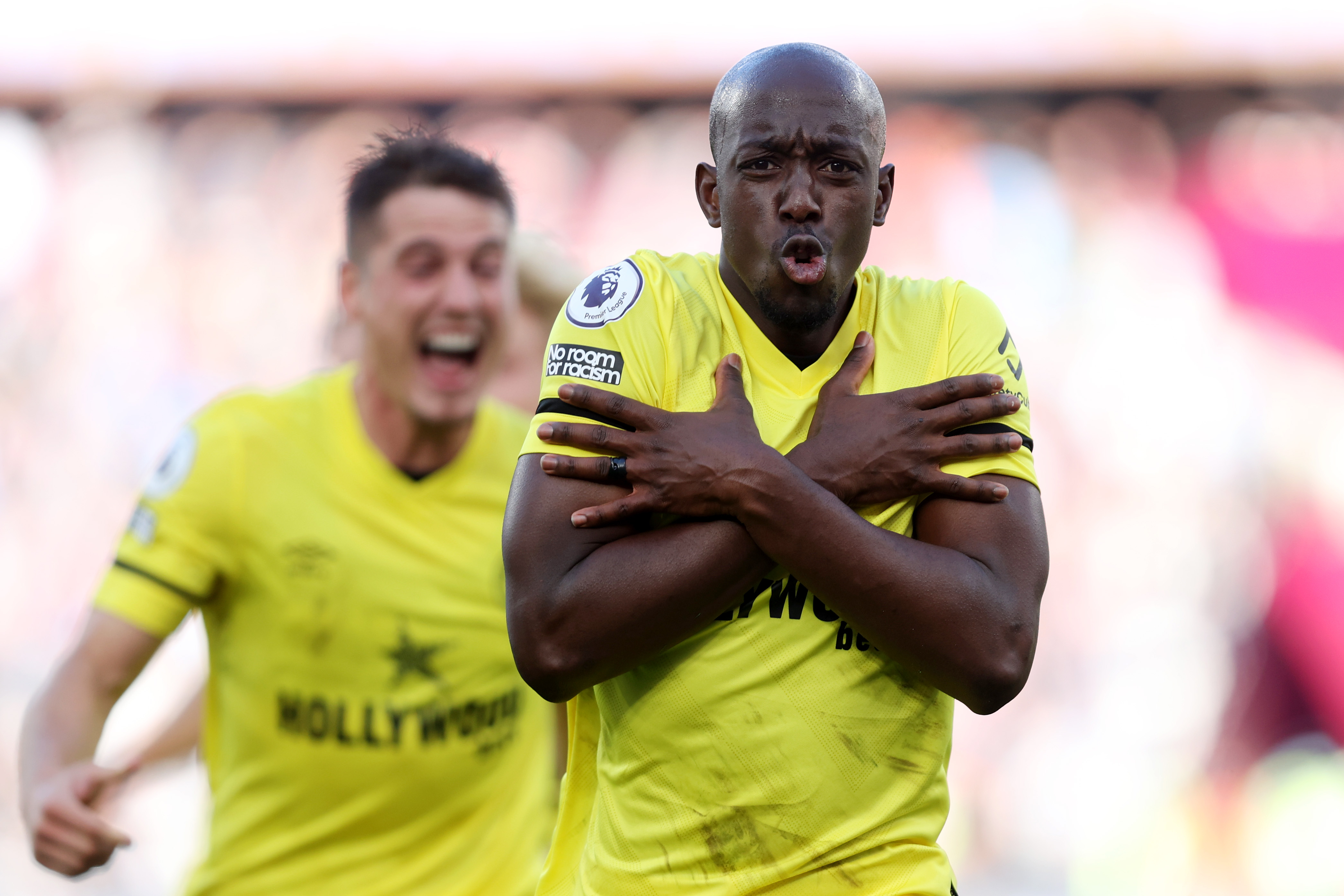 West Ham 1-2 Brentford: Injury-time Yoane Wissa goal snatches victory for Bees
