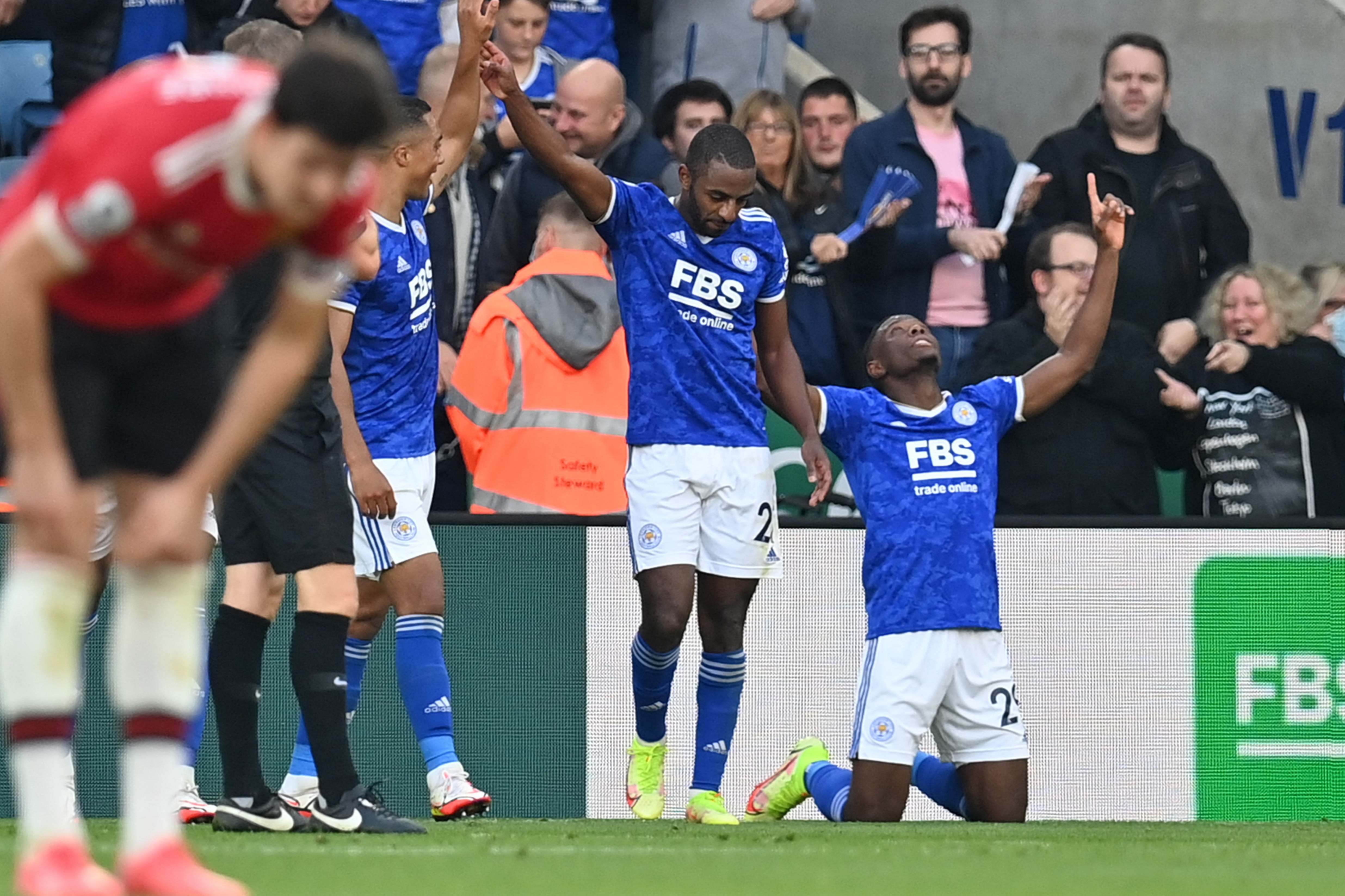 Leicester 4-2 Manchester United: Pressure builds on Ole Gunnar Solskjaer after late drama in thriller