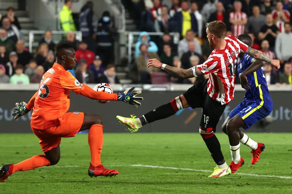Ben Chilwell hails ‘superb’ Chelsea goalkeeper Edouard Mendy after ‘hell on earth’ of Brentford onslaught