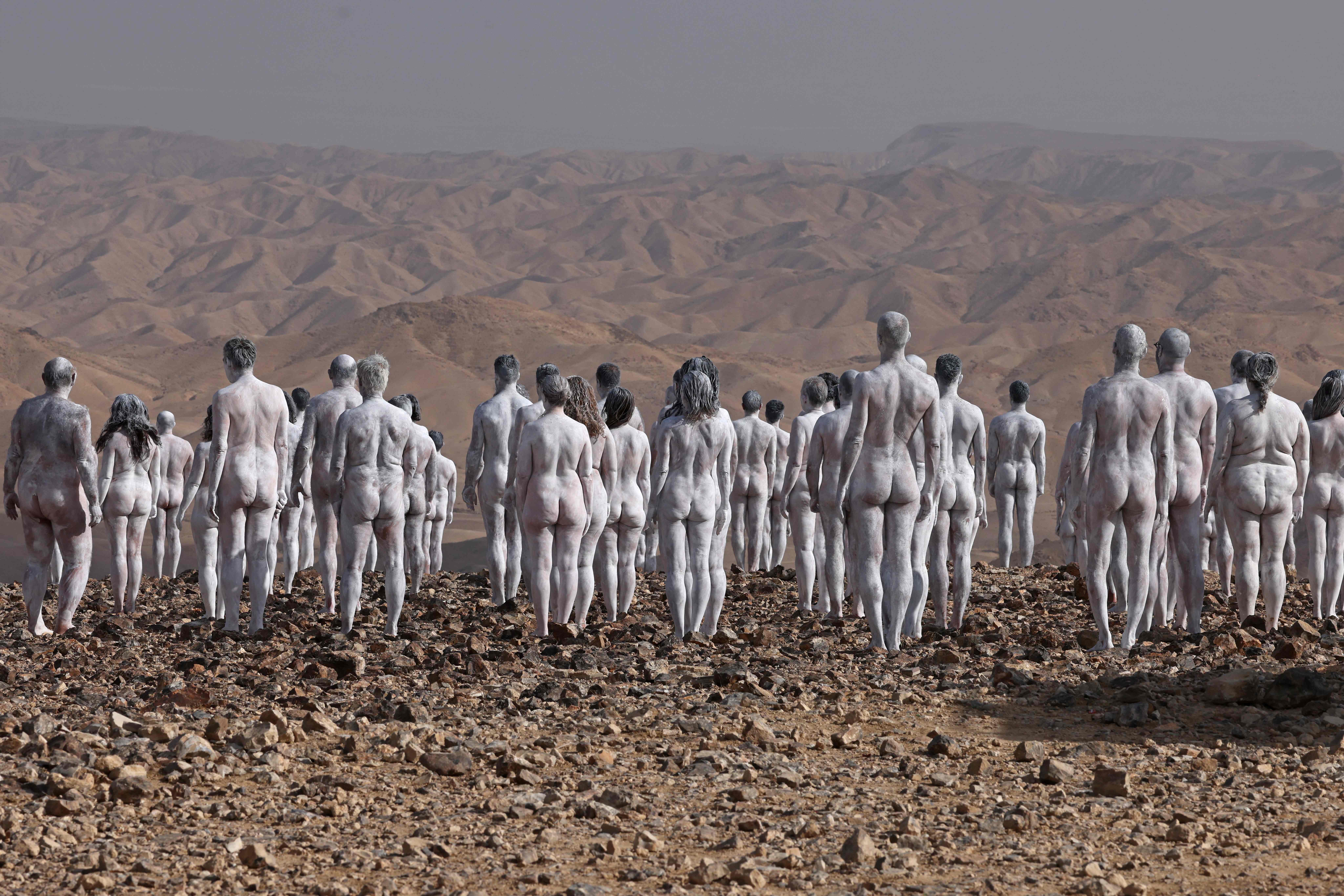 ISRAEL-CLIMATE-PHOTOSHOOT