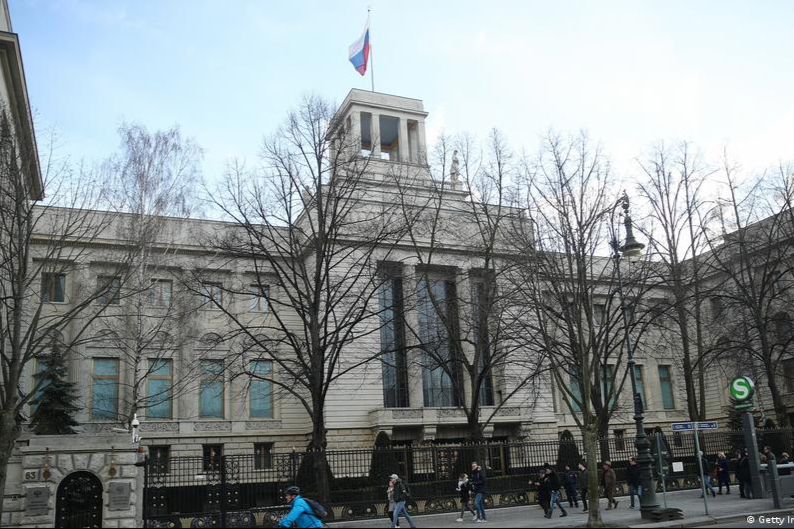 Russian ‘spy’ found dead outside Berlin embassy after fall 