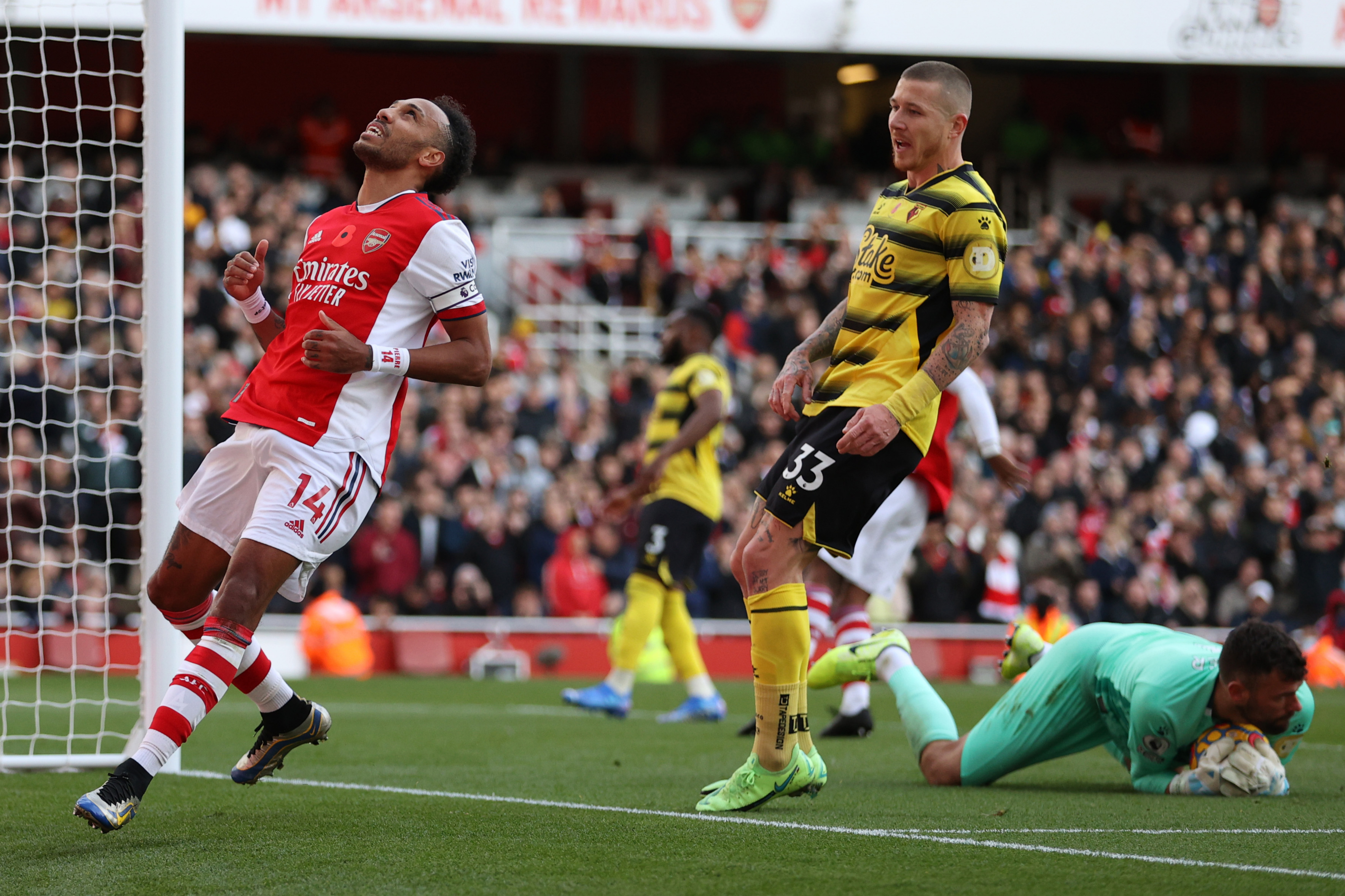 Arsenal boss Mikel Arteta confirms Pierre-Emerick Aubameyang to retain penalty duties despite latest miss