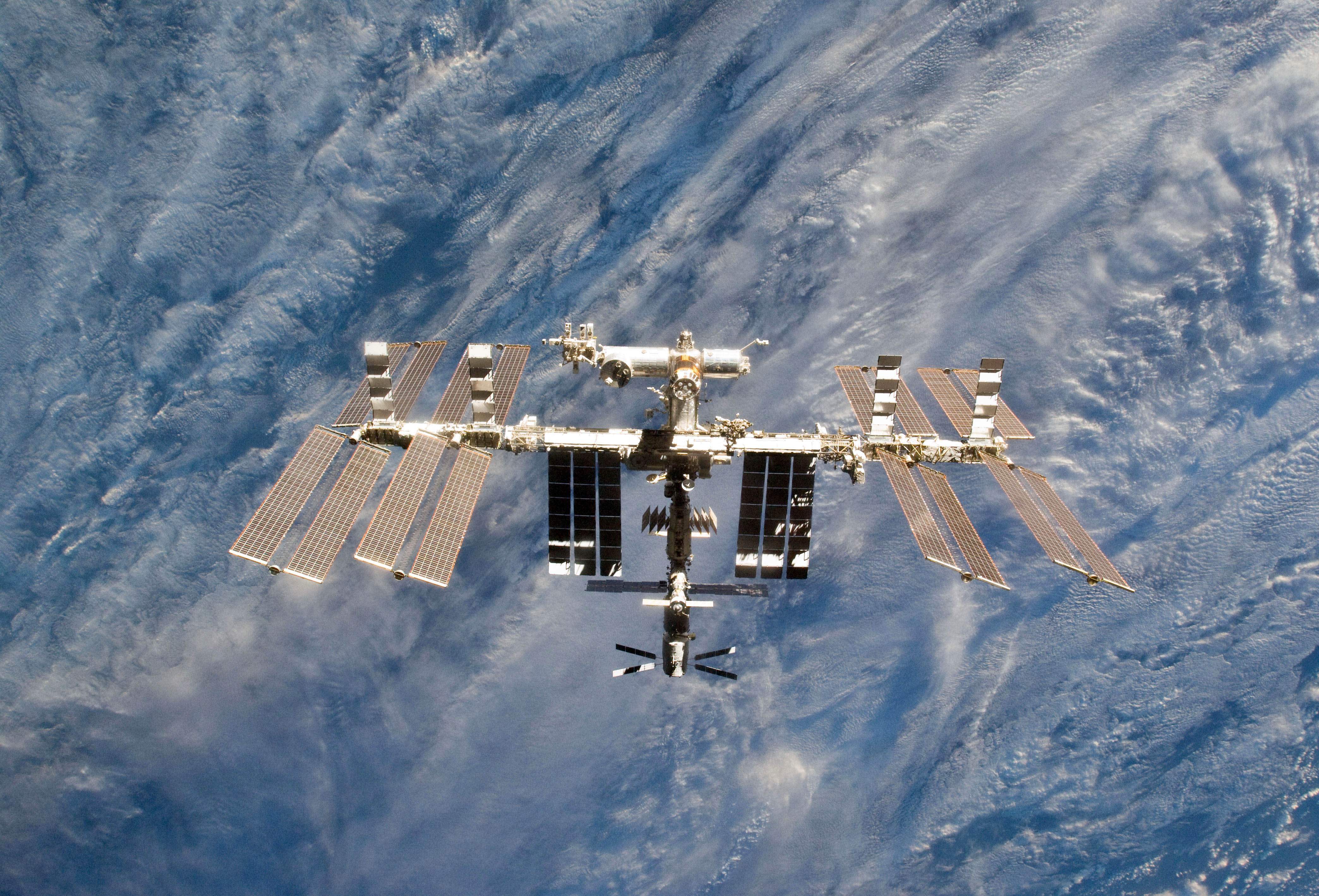 FILES-US-RUSSIA-MILITARY-SPACE-ISS