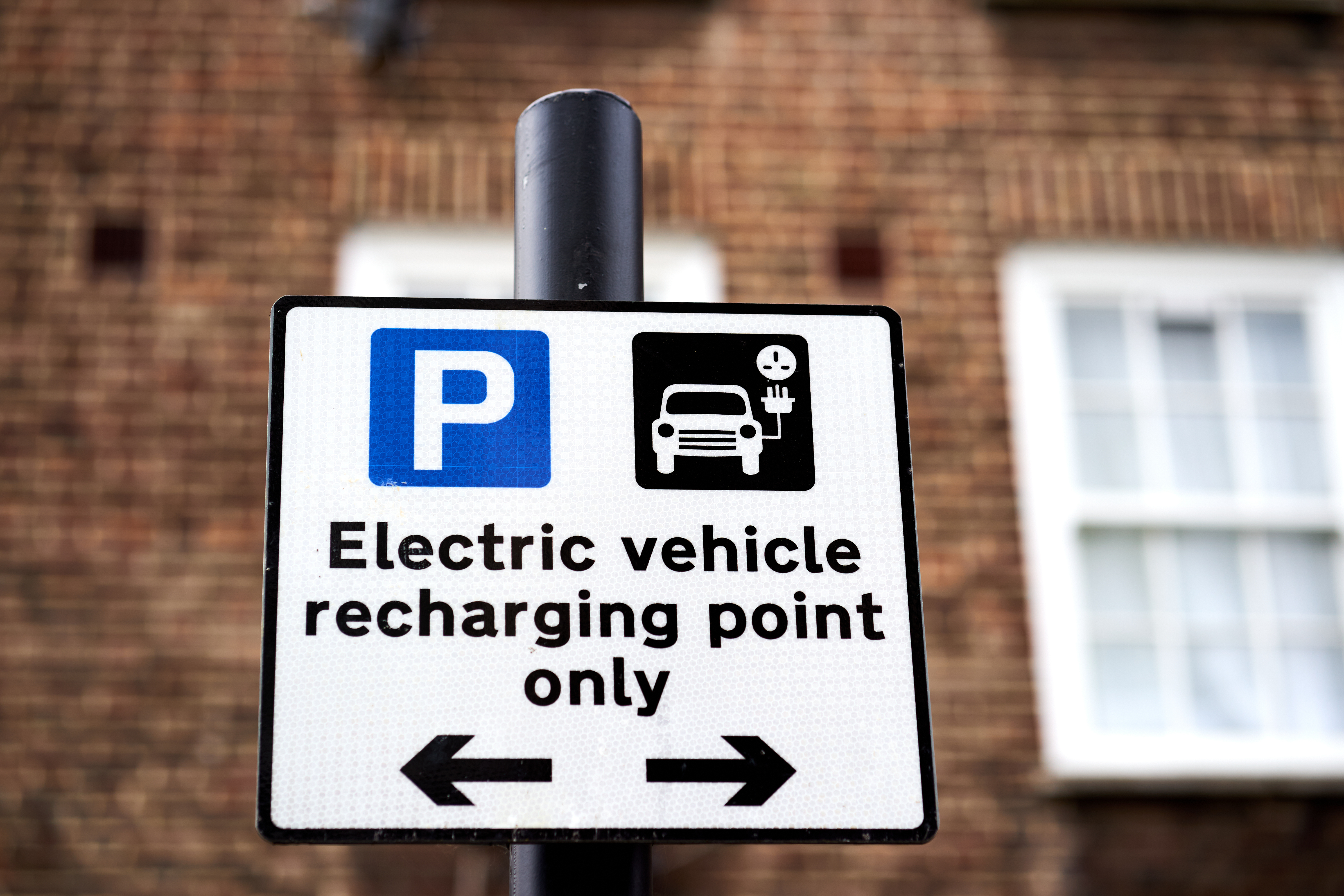 ‘Right time’ to end electric vehicle grants, says Pod Point CEO Erik Fairbairn