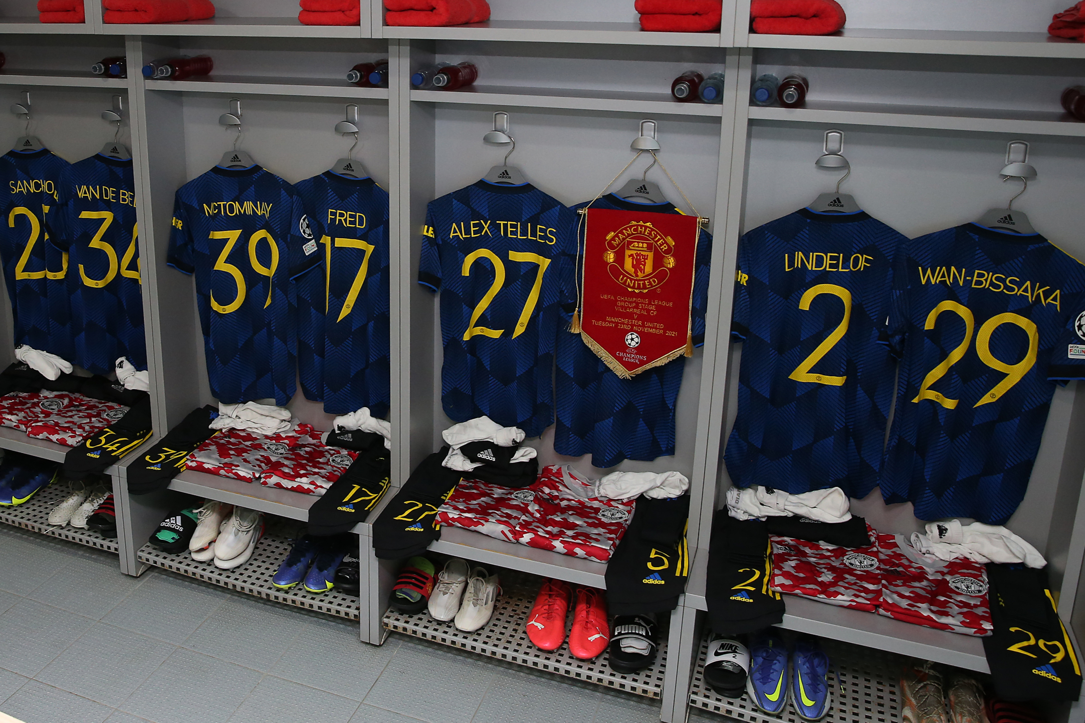 Villarreal vs Man United LIVE! Champions League match stream, latest team news, lineups, TV, prediction today