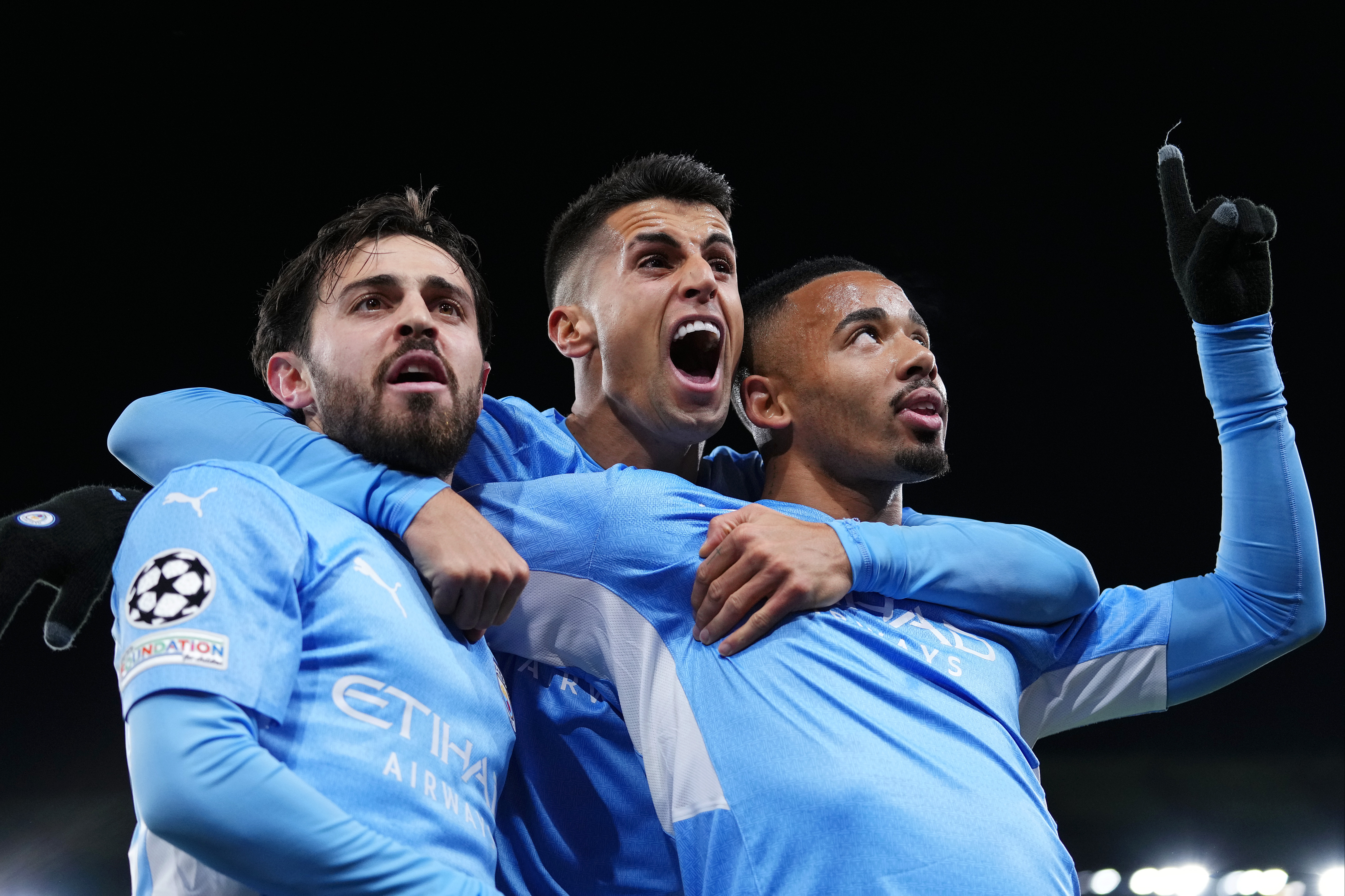 Man City 2-1 PSG: Gabriel Jesus scores the winner to secure top spot in Champions League group