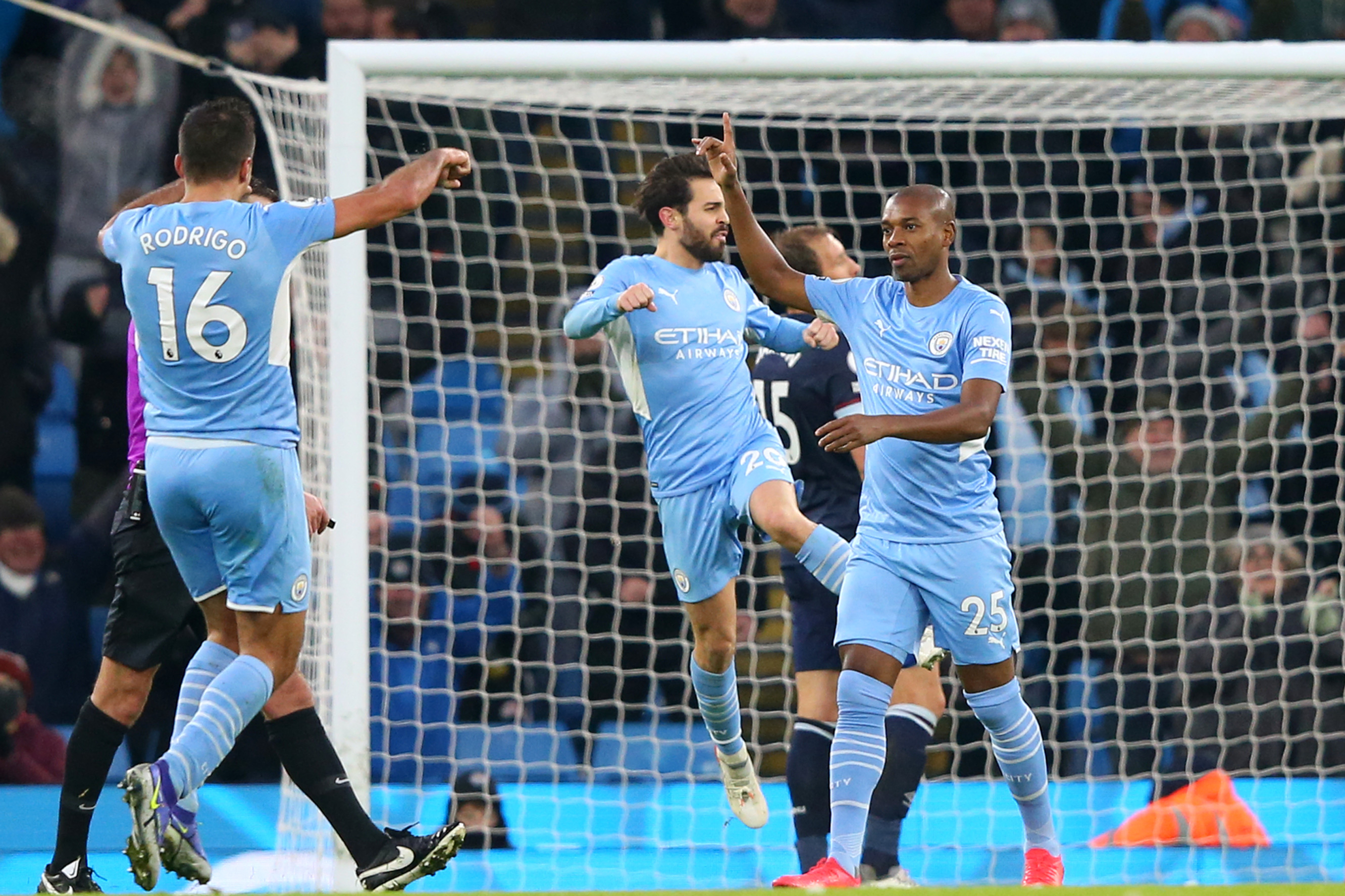 Man City 2-1 West Ham: Fernandinho secures tight win despite late Manuel Lanzini stunner at snowy Etihad