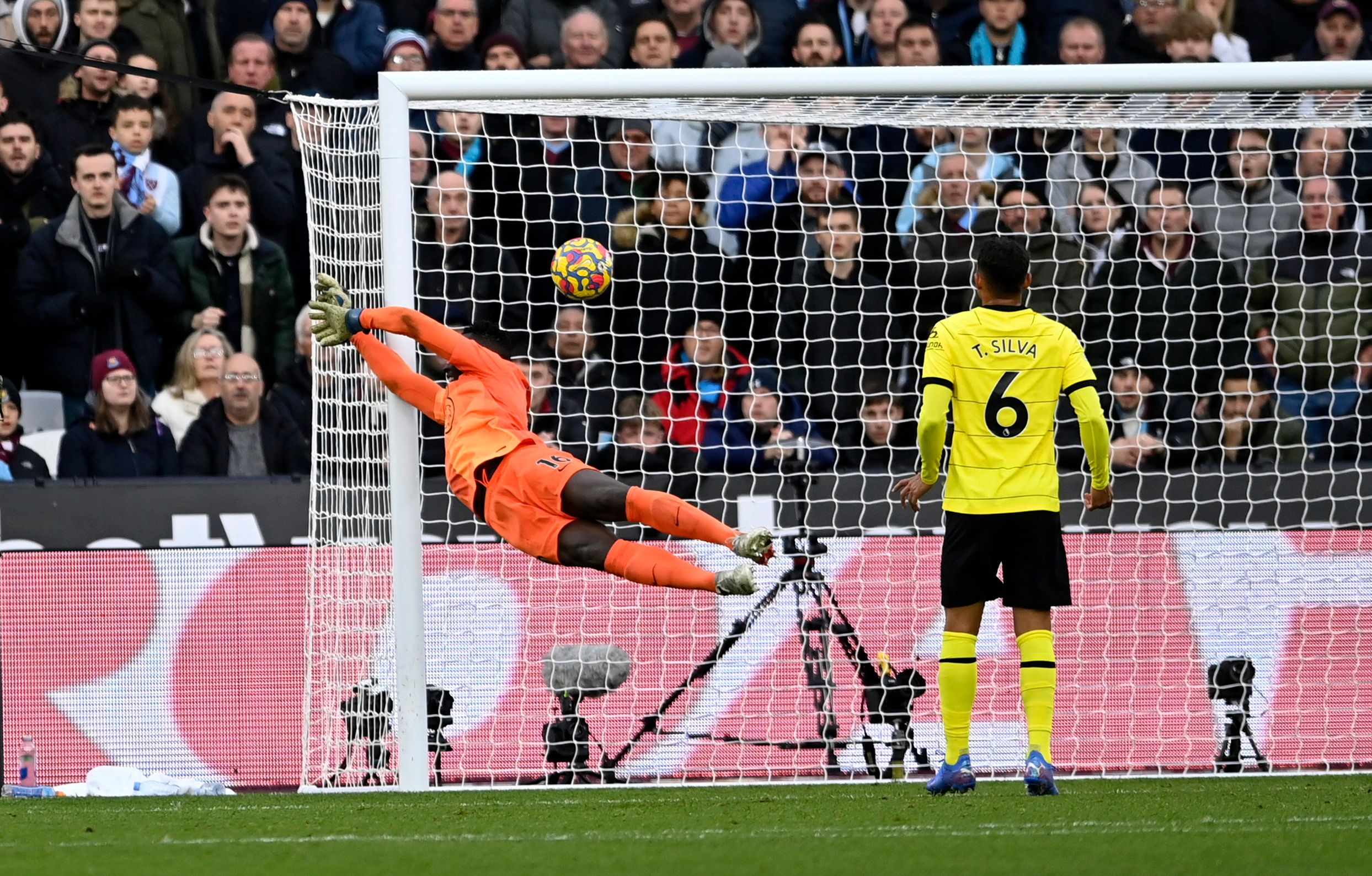 West Ham 3-2 Chelsea FC LIVE! Masuaku wins it - Premier League result, match stream and latest updates today