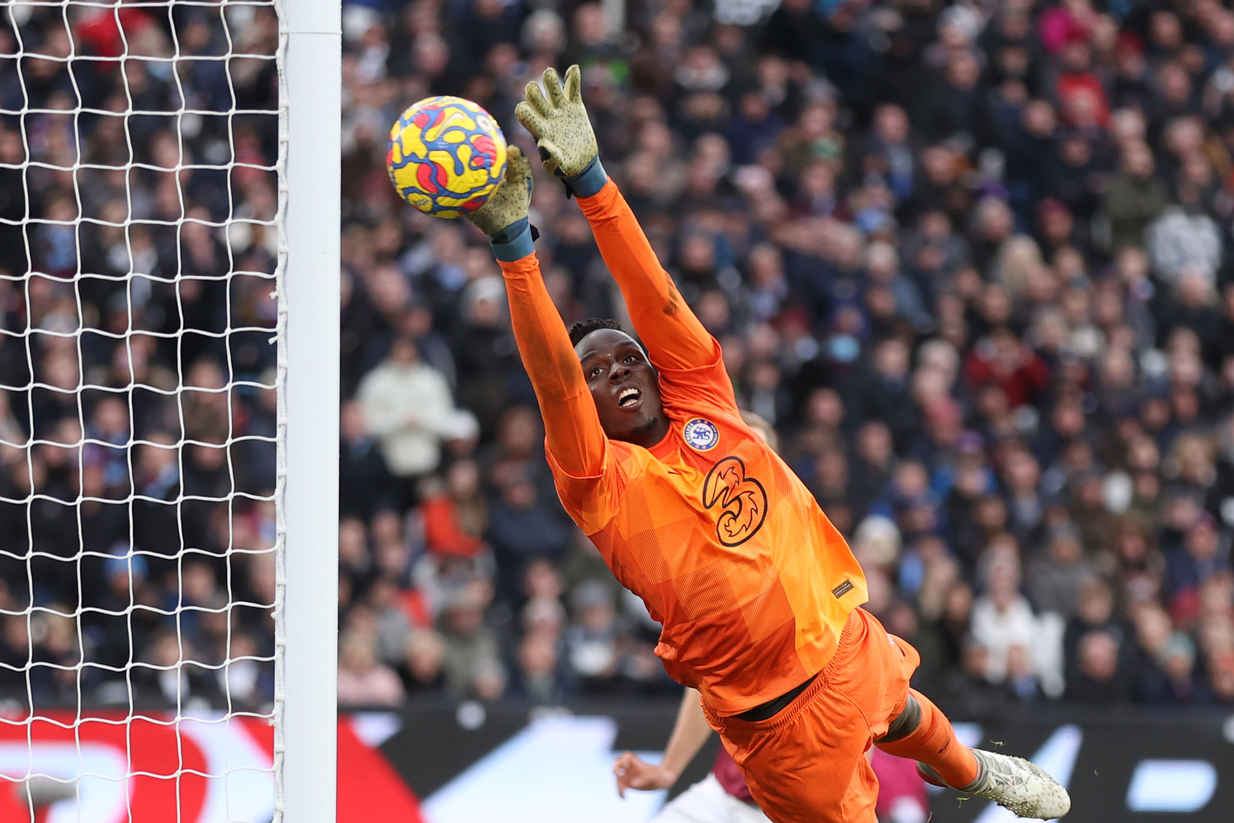 Chelsea player ratings vs West Ham: Edouard Mendy unusually shaky in costly loss as Mason Mount shines