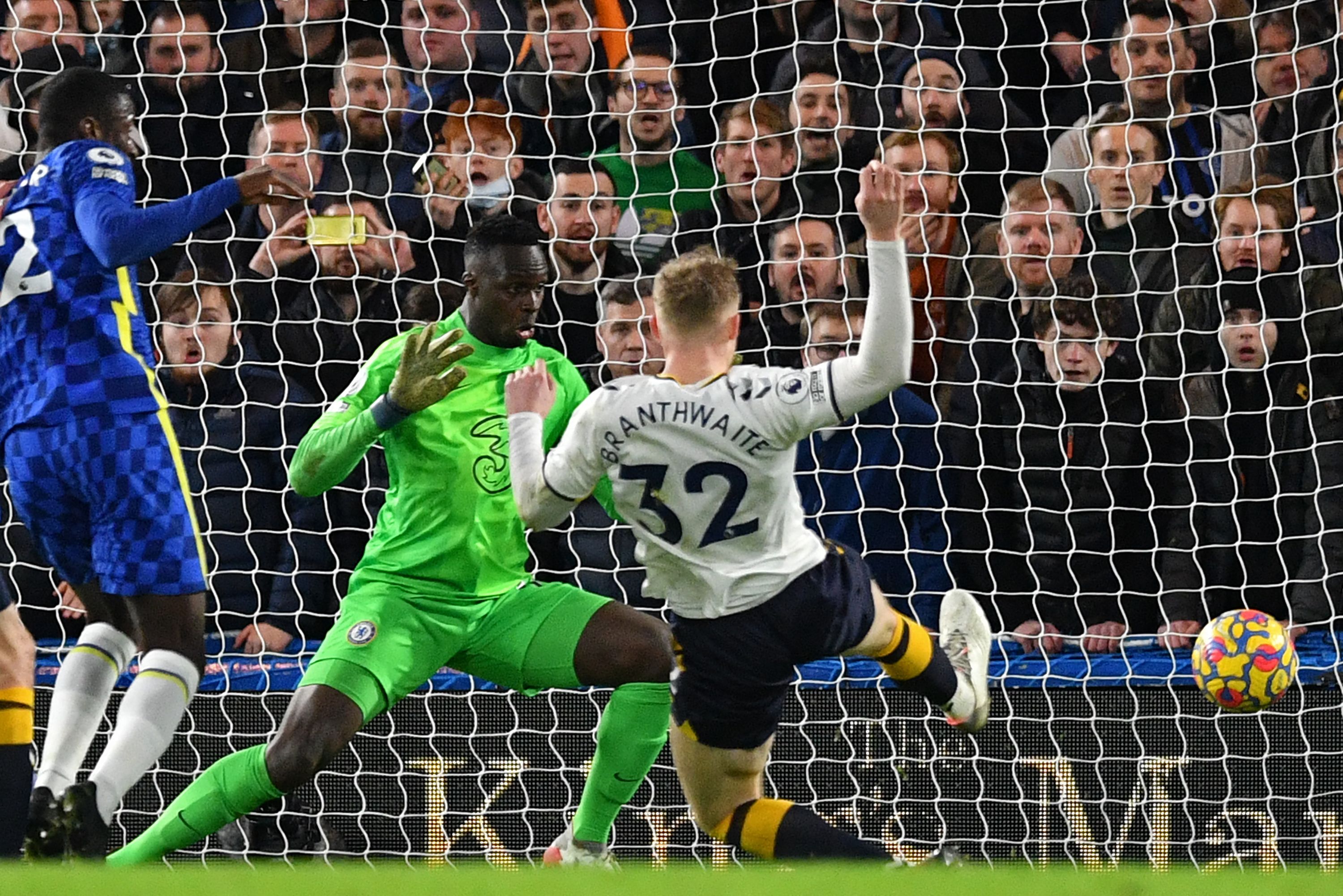 Chelsea 1-1 Everton: Branthwaite delivers fresh title blow for the Blues after Pickford heroics 