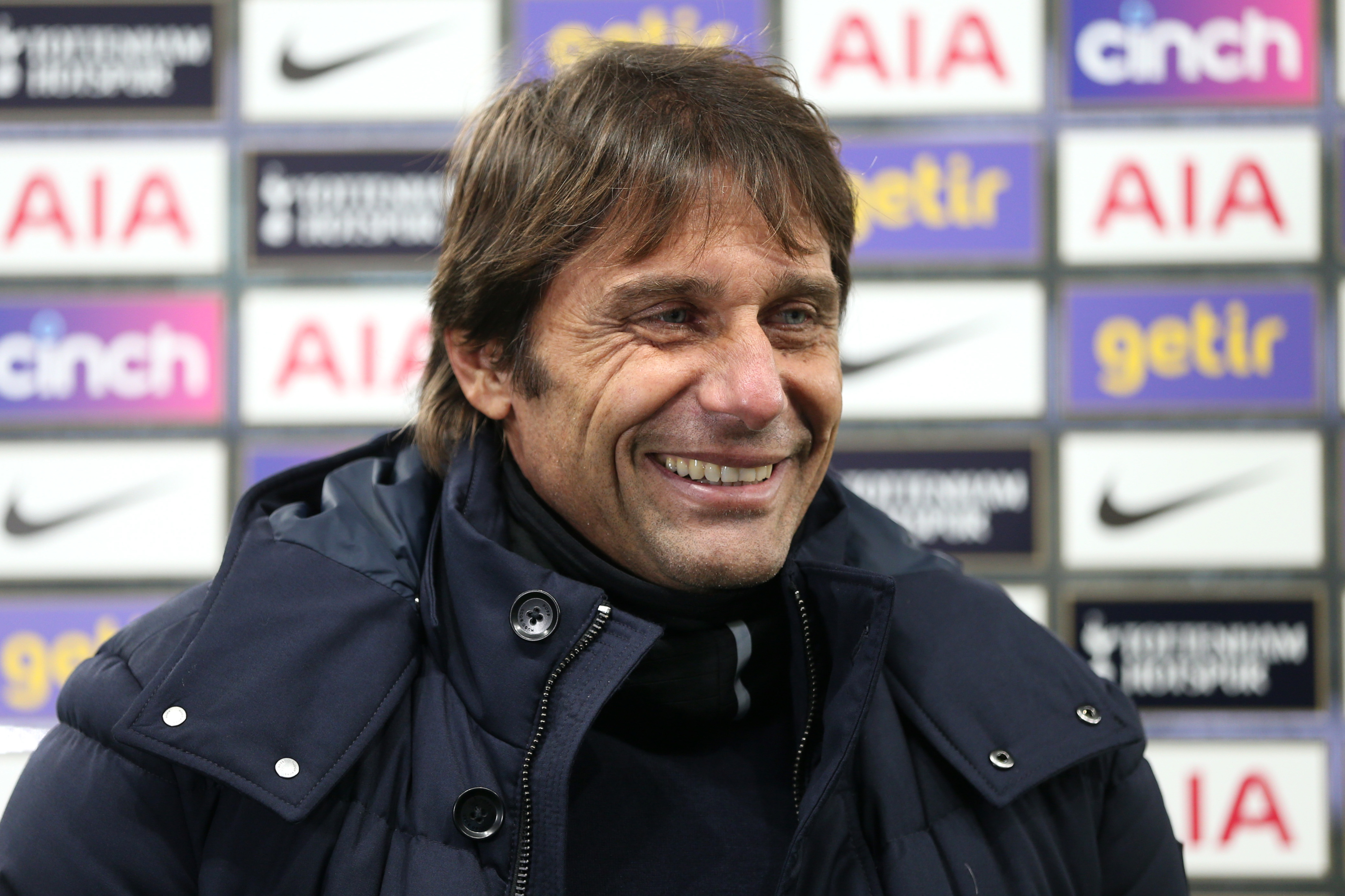 Antonio Conte rejects comparison between rejuvenated Tottenham and his Chelsea title-winners