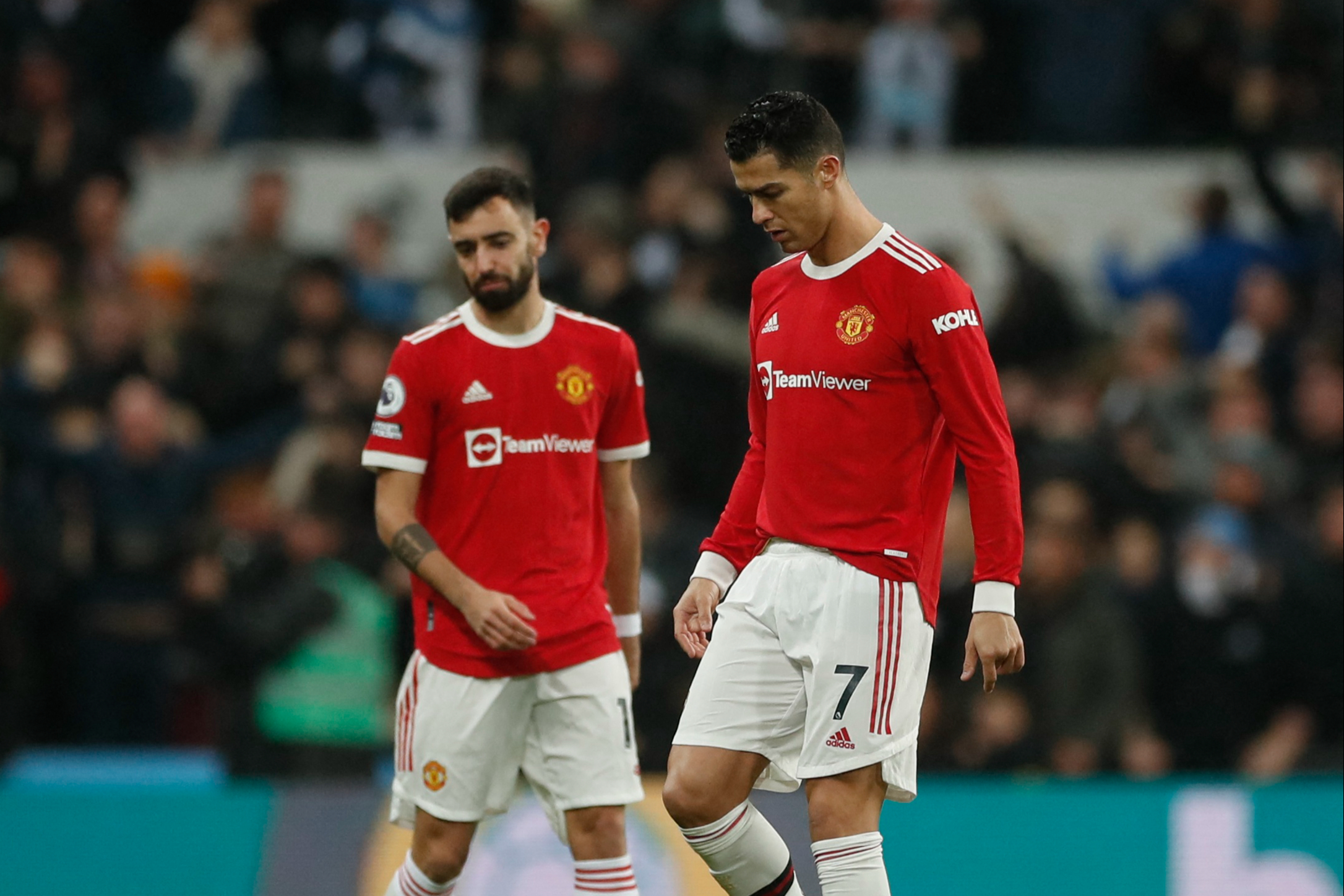 Gary Neville slams ‘whinging’ Cristiano Ronaldo and Bruno Fernandes for ‘devastating’ body language