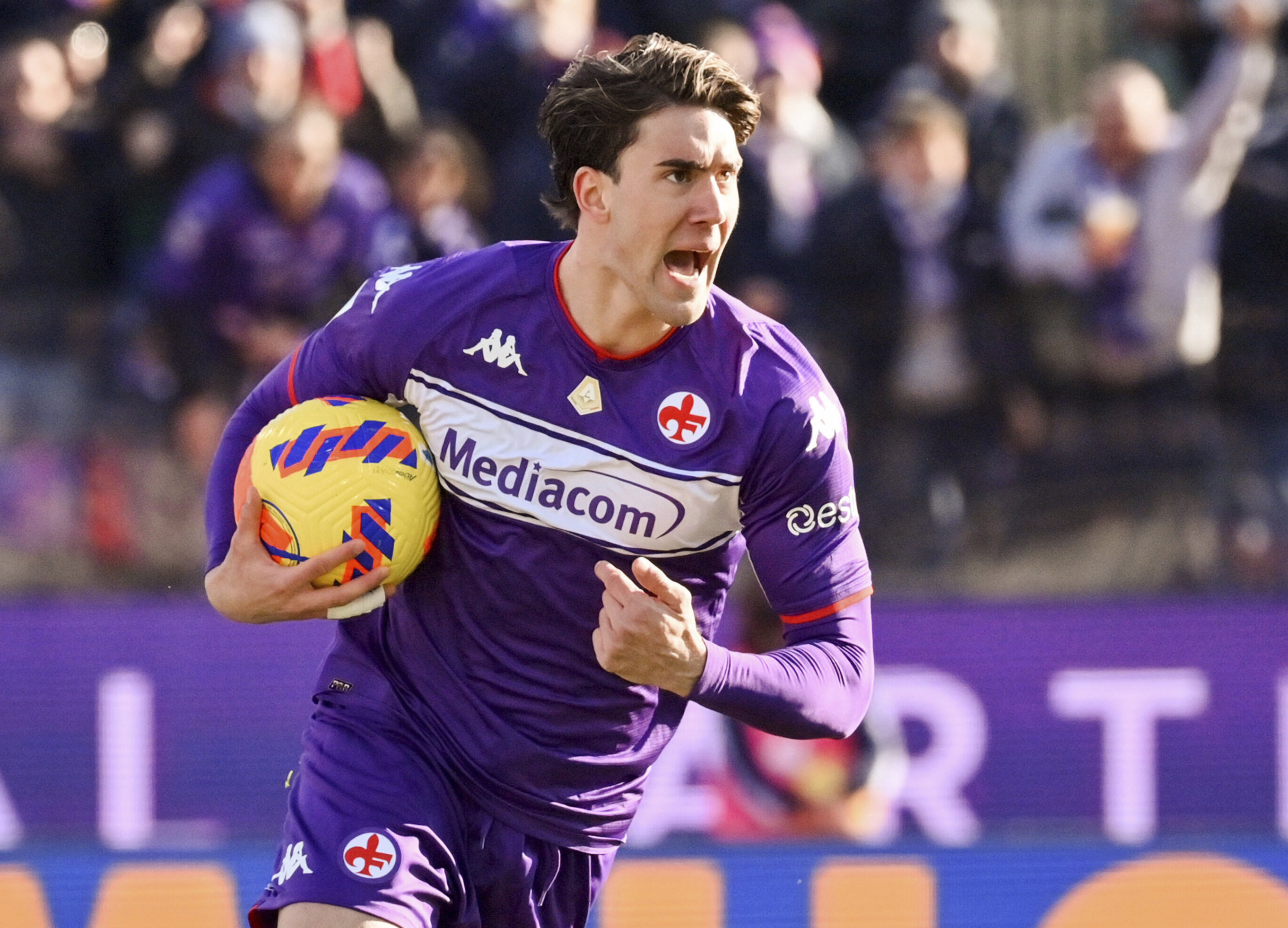 Transfer news LIVE! Vlahovic to Arsenal latest; Tielemans; Traore to Tottenham; Ronaldo, Haaland updates