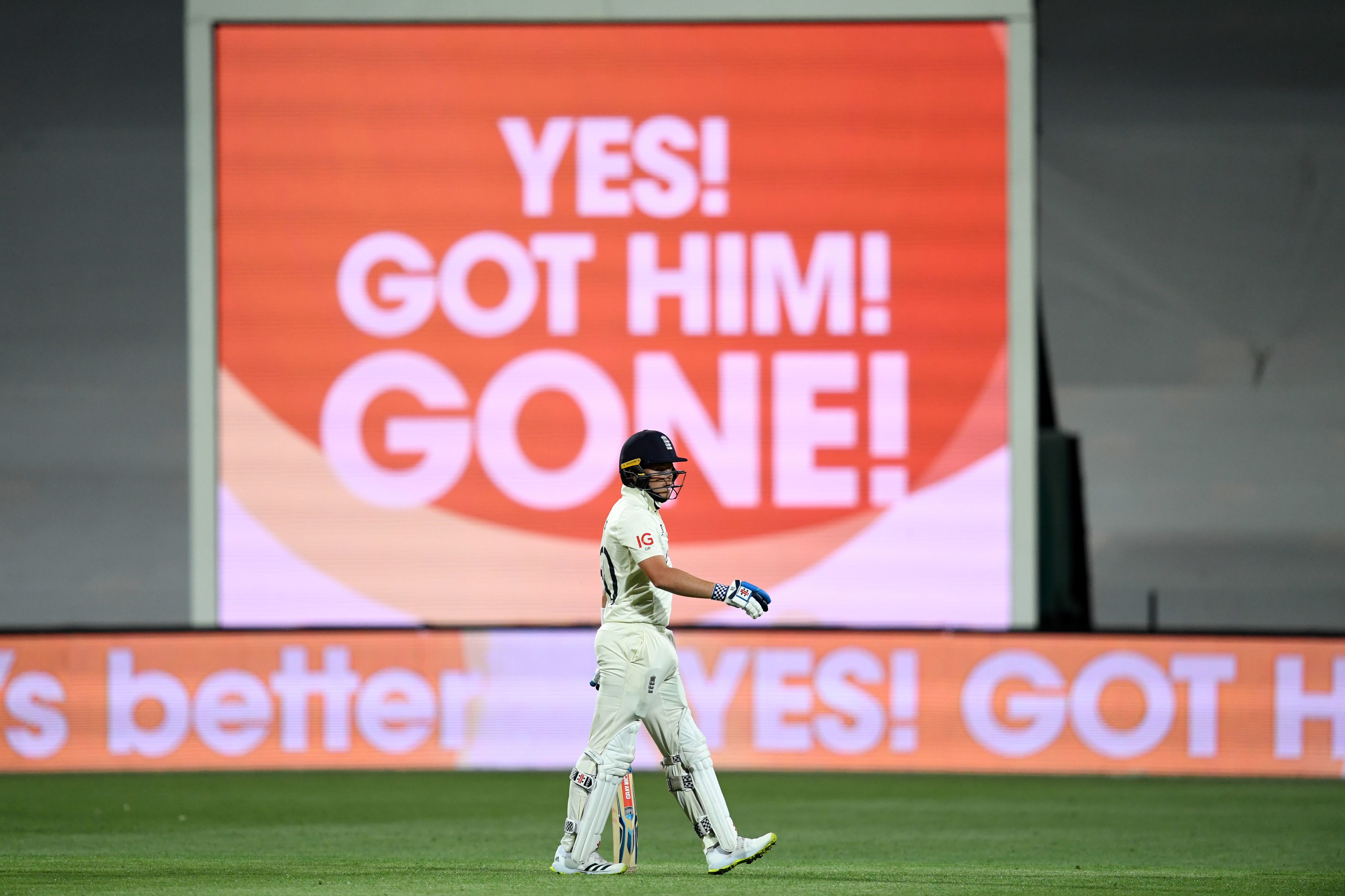 Ashes: England defeated in Fifth Test after promising run chase dashed by desperate collapse