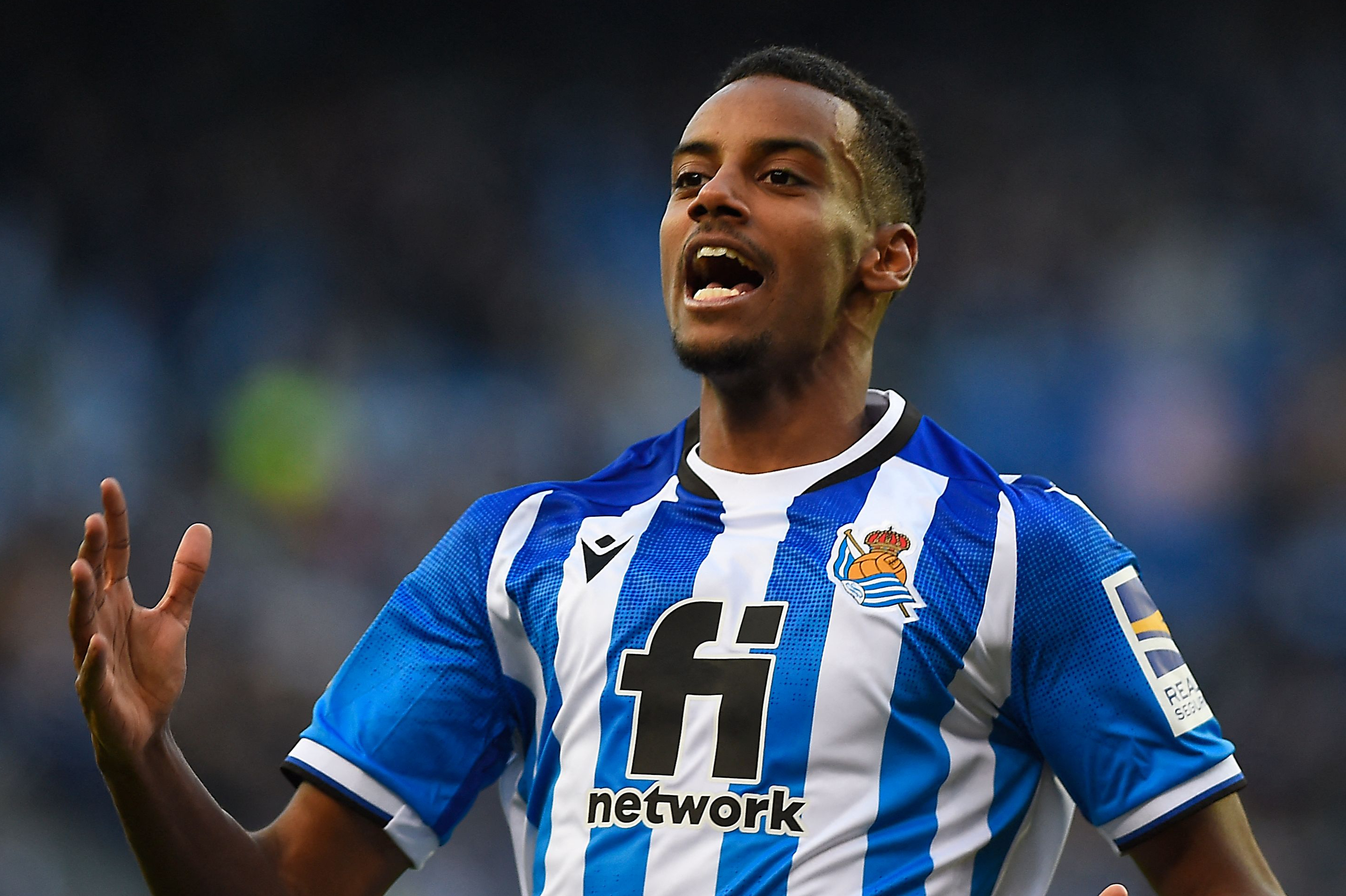 Transfer news LIVE! Deadline day latest: Tottenham double deal, Isak to Arsenal; Ekitike, Carvalho, Aubameyang