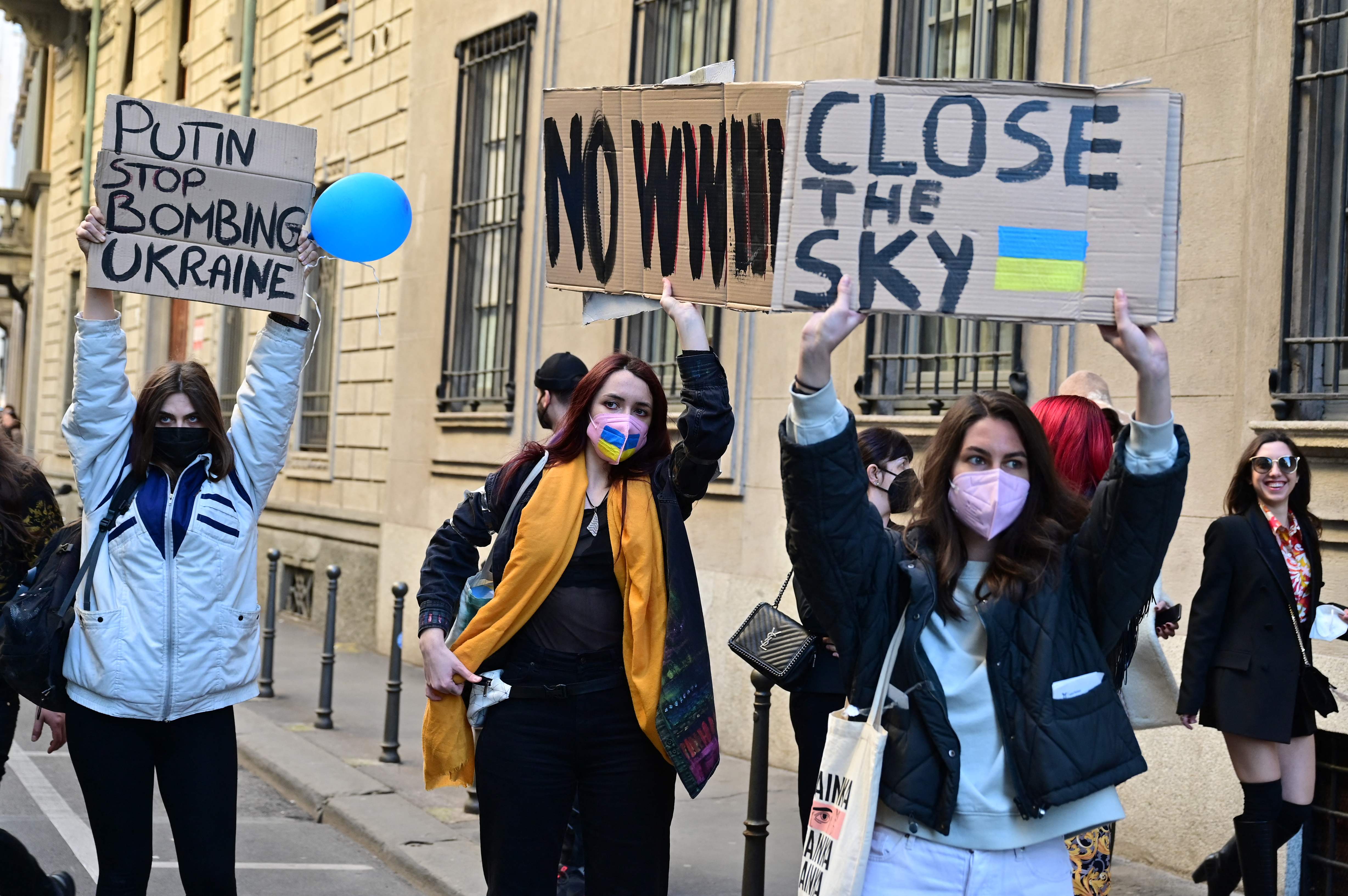 FASHION-ITALY-UKRAINE-RUSSIA-WOMEN-GIORGIO ARMANI-DEMO