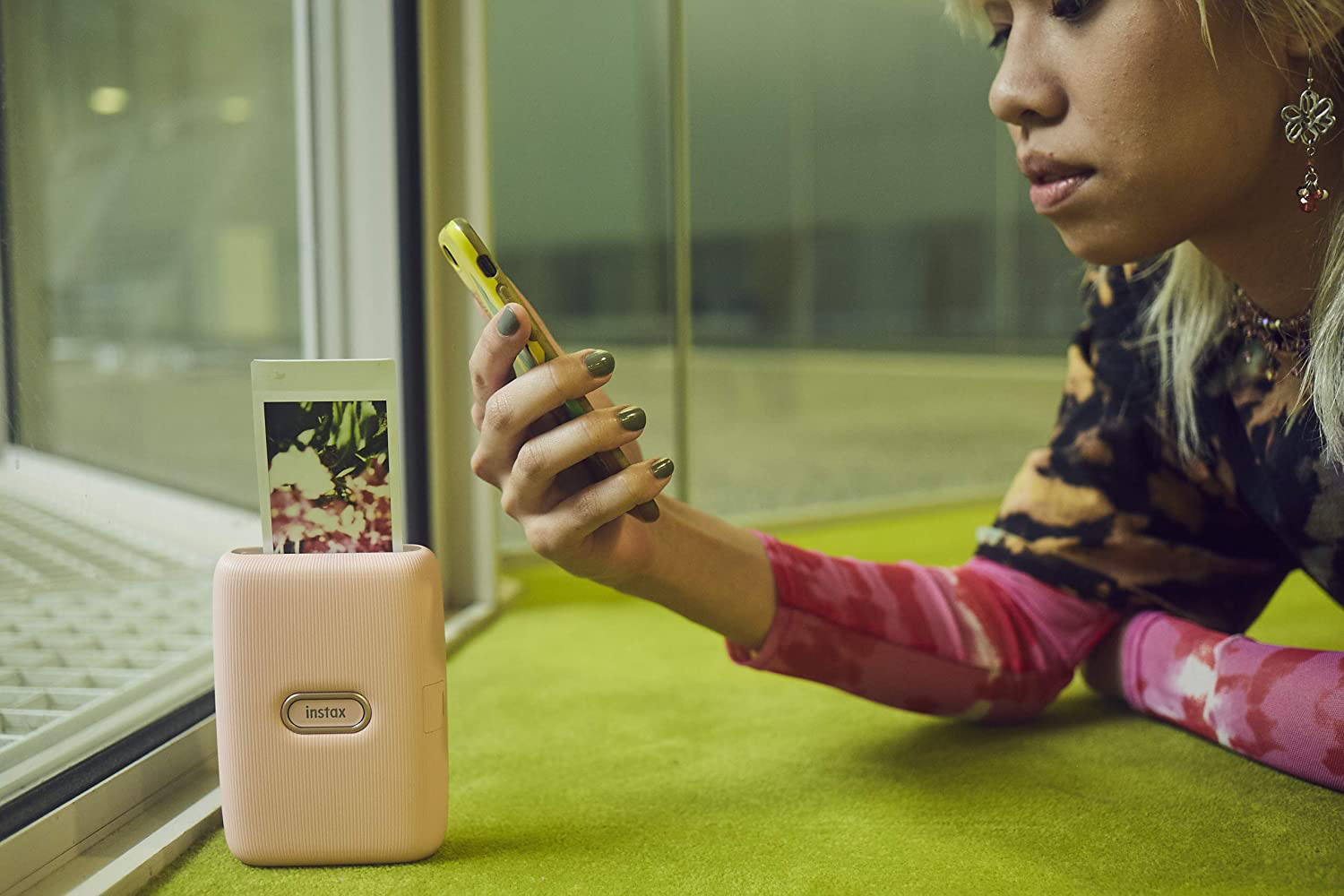 Best portable photo printers to use on the go that are compatible with smart phones