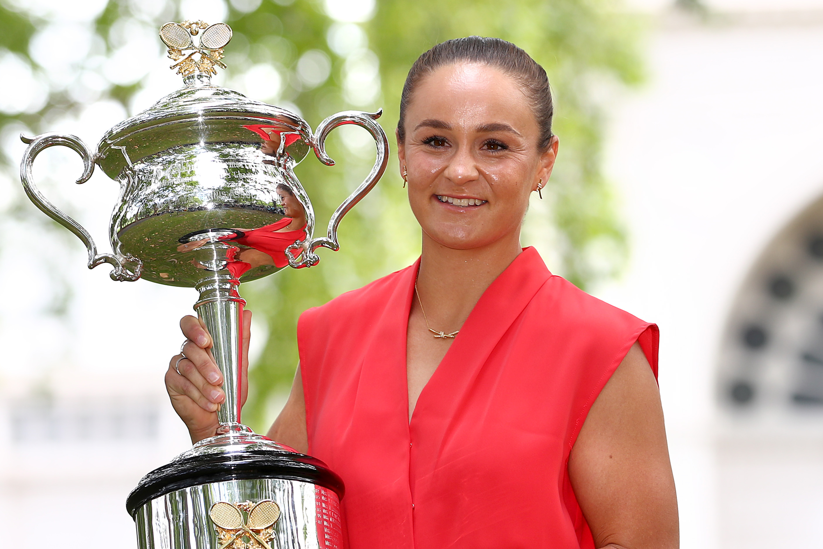 Ash Barty: Tennis world hails ‘one of the great champions’ after shock retirement at 25