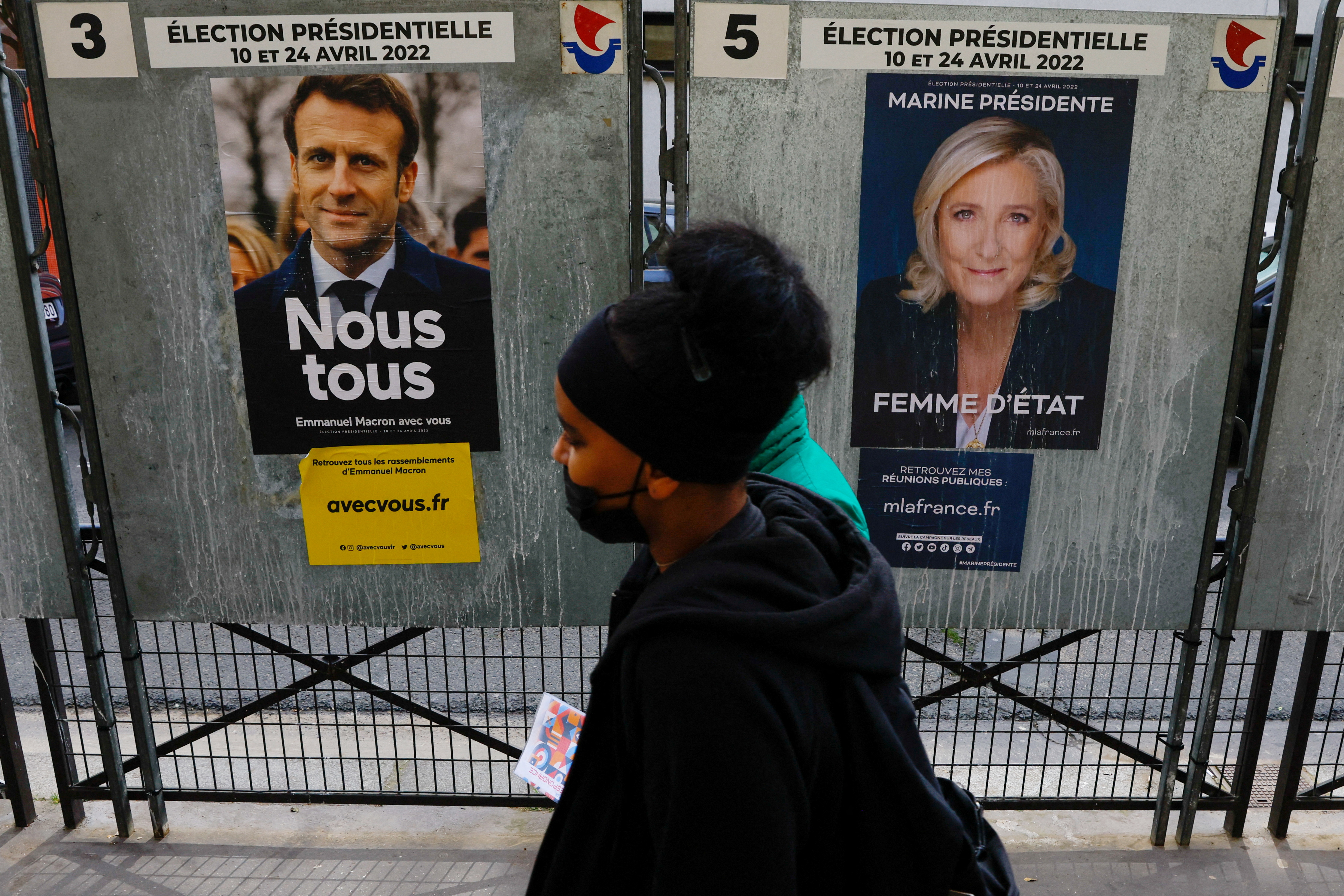 Macron leads Le Pen as runoff vote looms in French election
