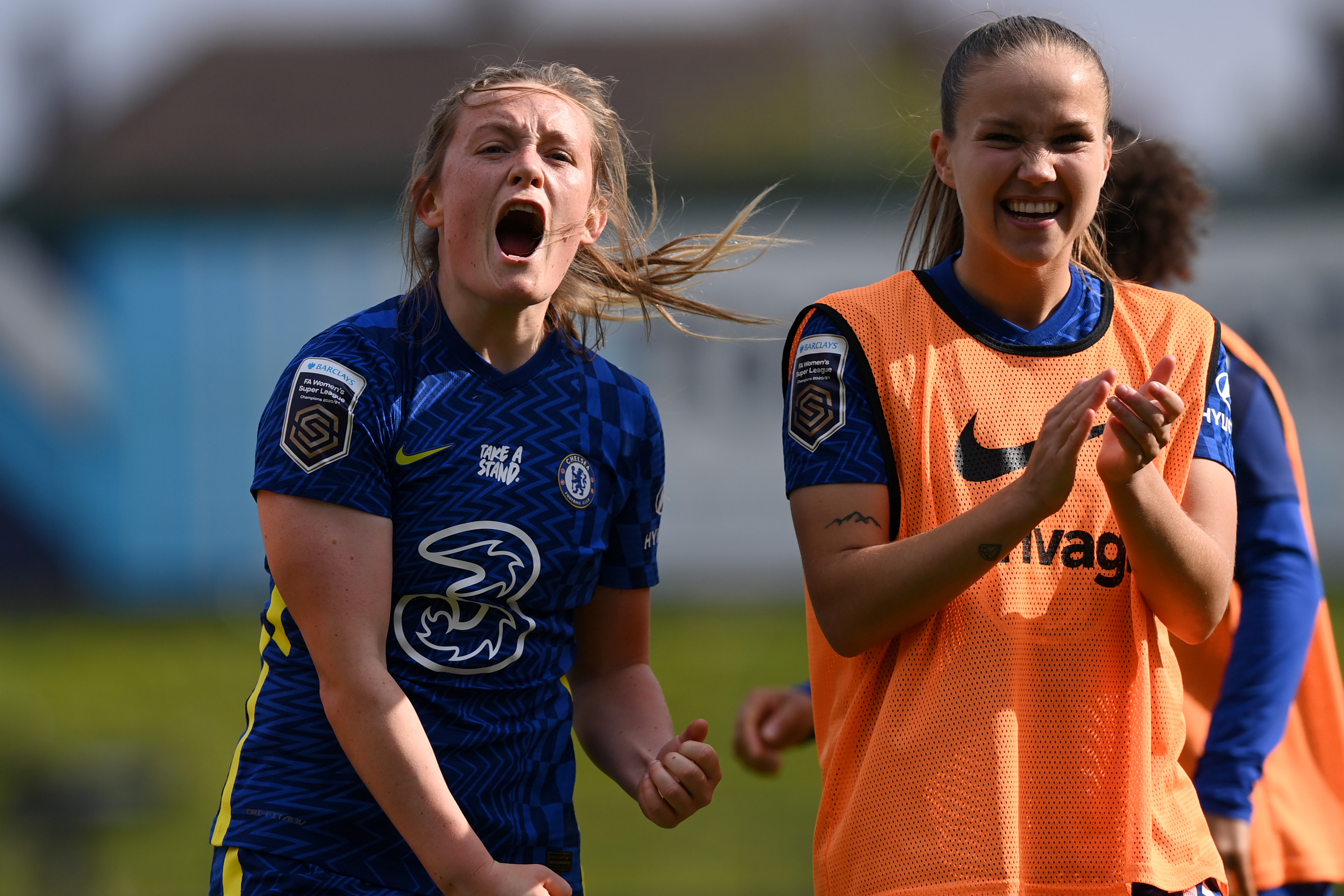 WSL: Chelsea come from behind to claim vital victory over Tottenham while Man City ease to Leicester win