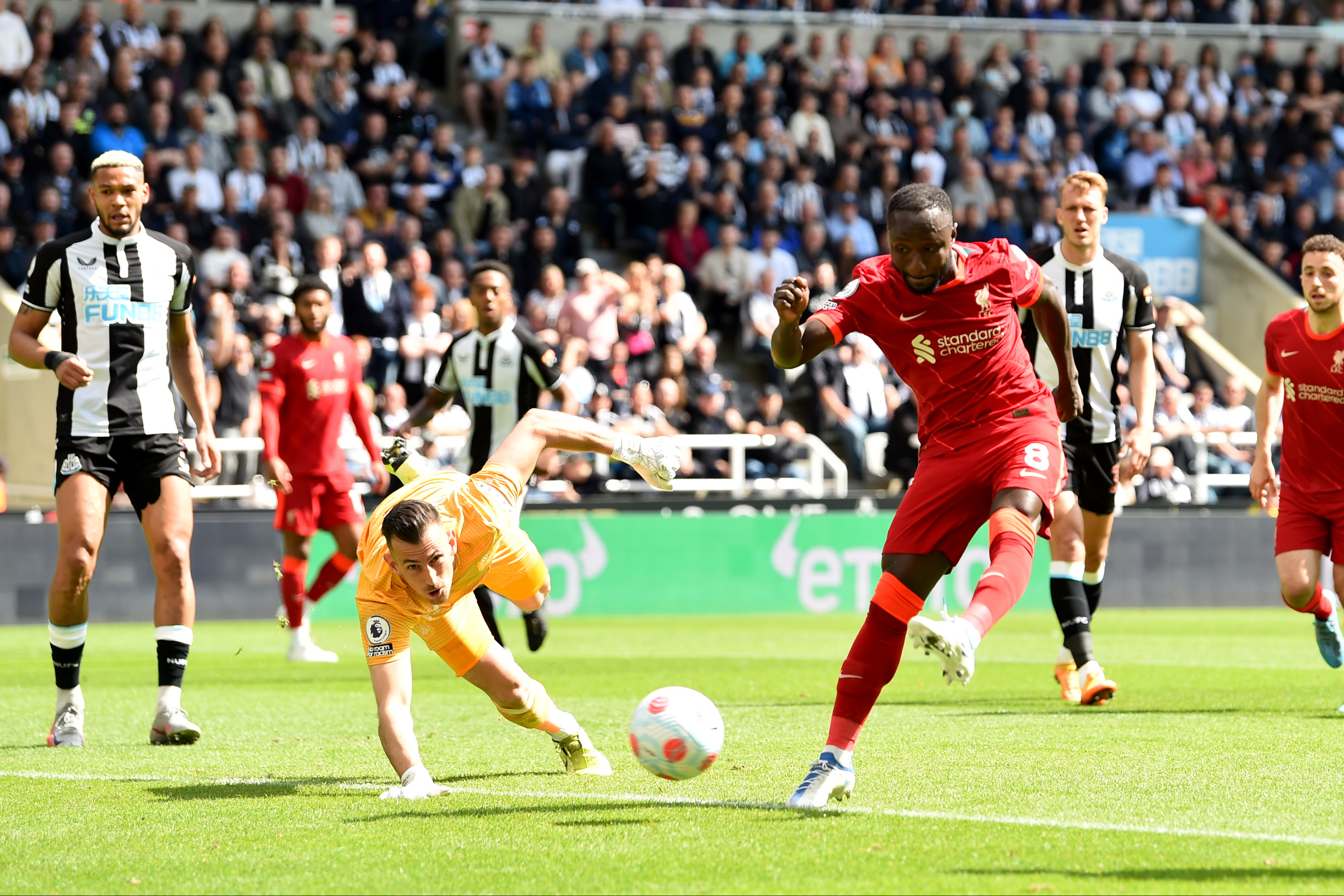 Newcastle 0-1 Liverpool: Naby Keita strike sends Reds top of Premier League 