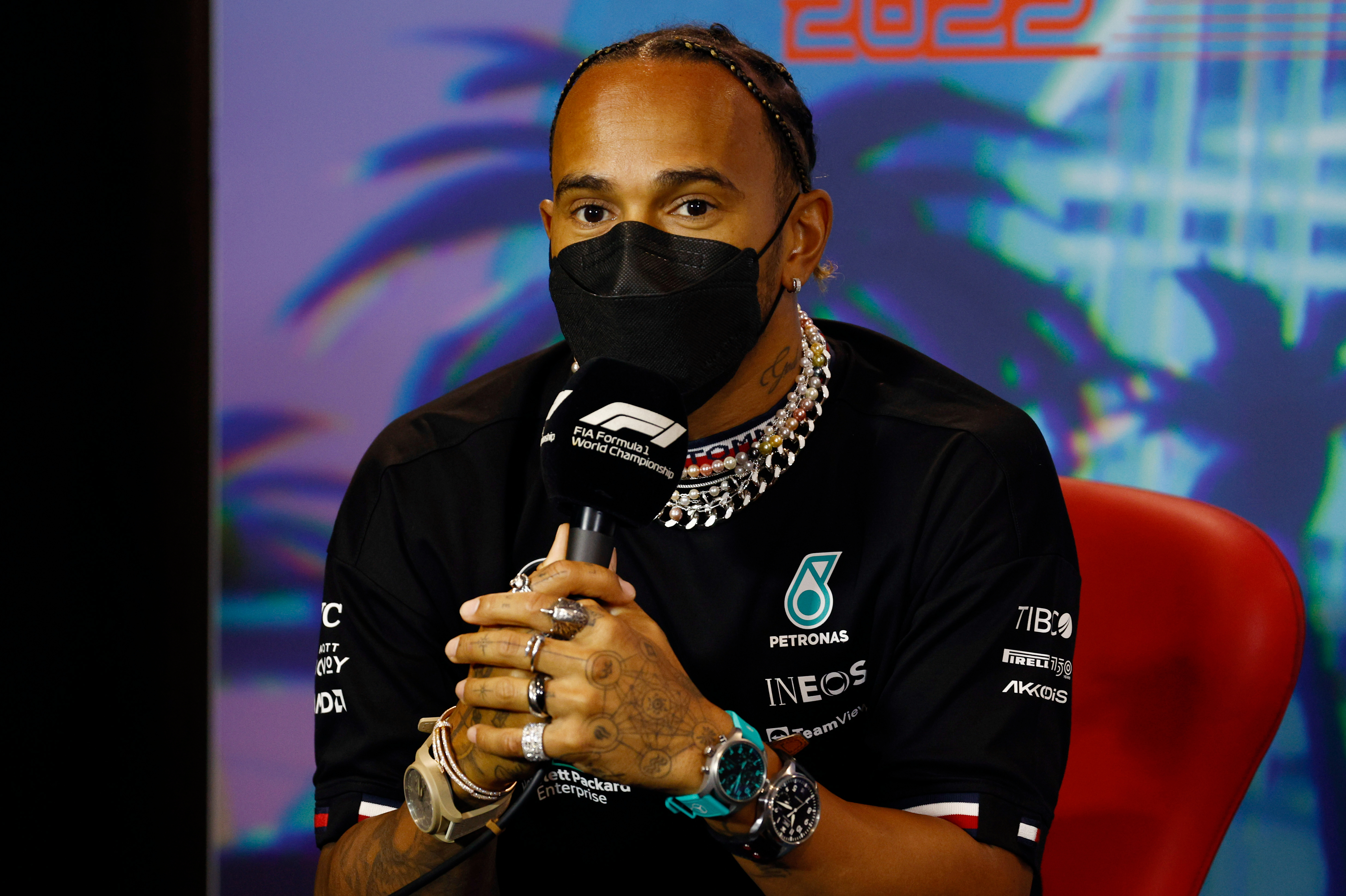 Lewis Hamilton: F1 drivers’ chief urges Mercedes star to accept jewellery ban on safety grounds