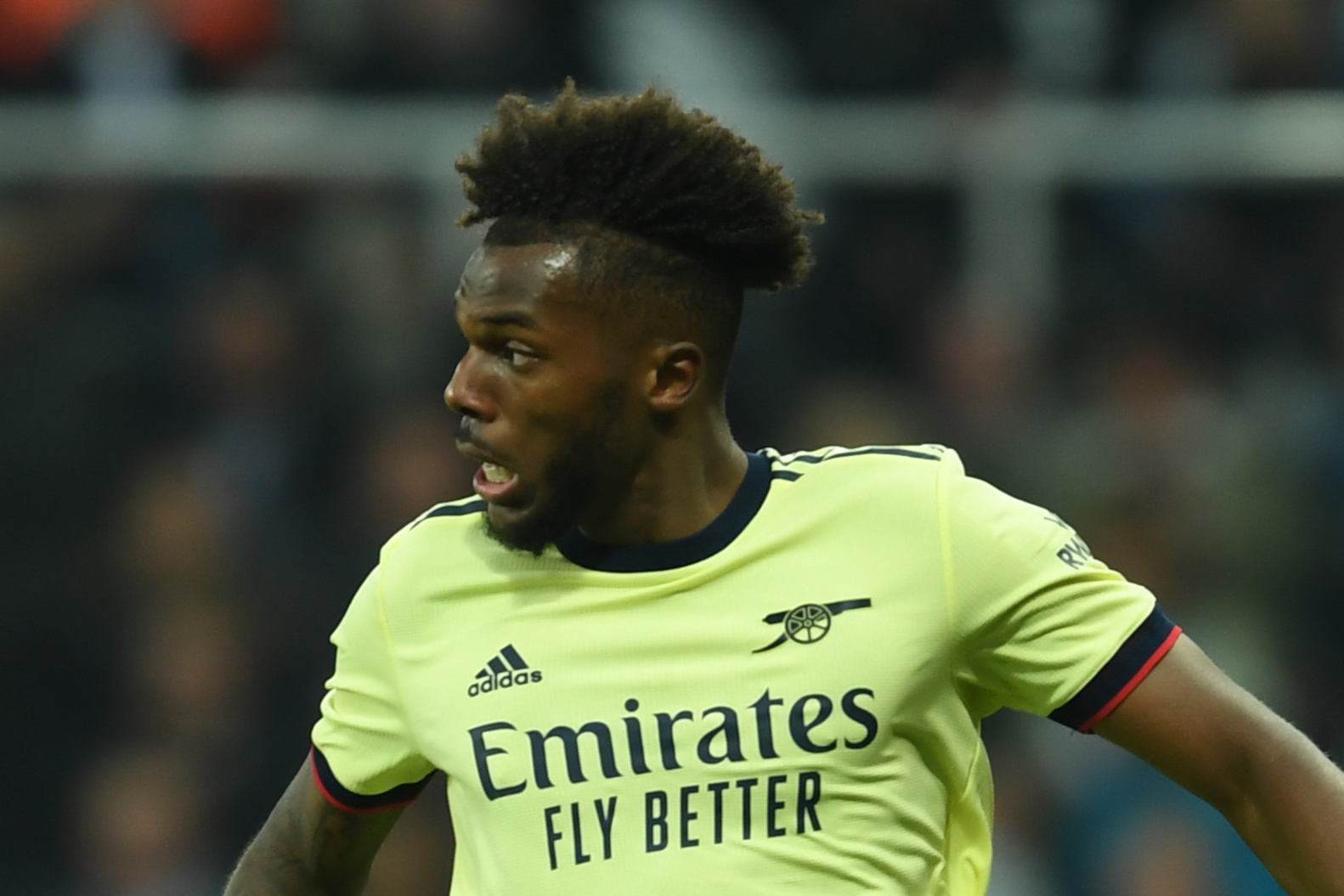 ‘Terrible’, ‘unacceptable’ - Pundits react to Nuno Tavares foul throw that sparked Arsenal collapse