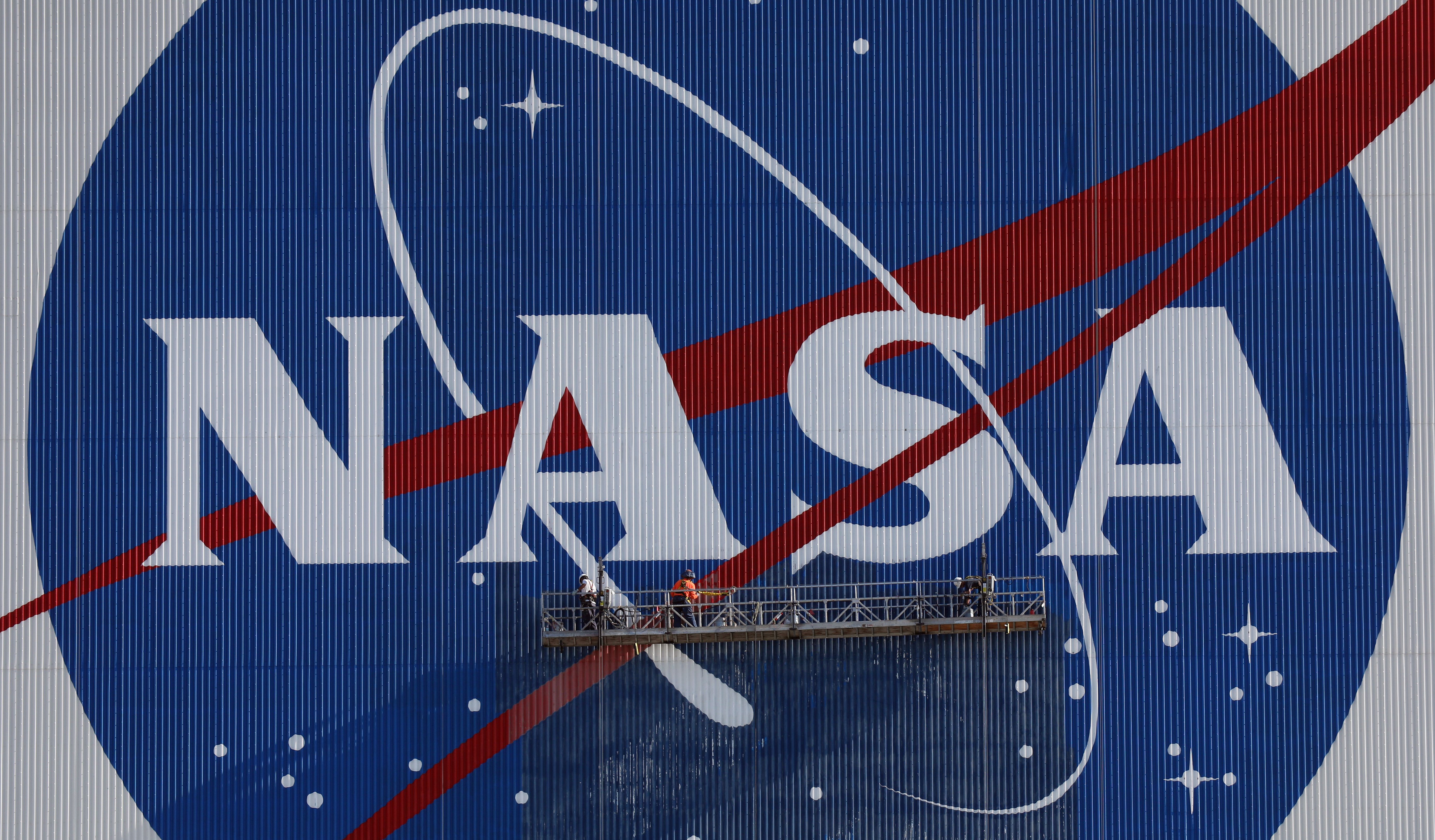 Tech & Science Daily podcast: Nasa plans trip to ‘golden asteroid’