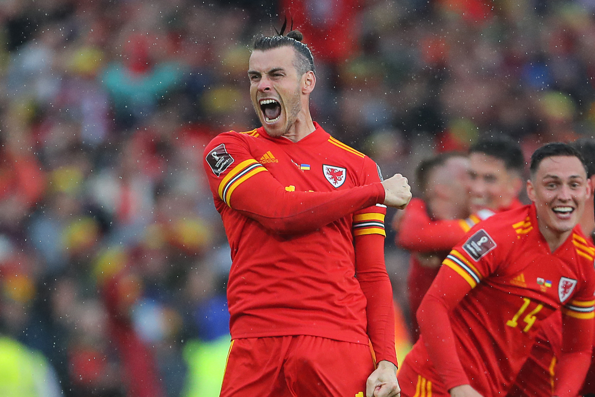 Gareth Bale transfer: Wales star in no rush for move after World Cup glory despite multiple offers
