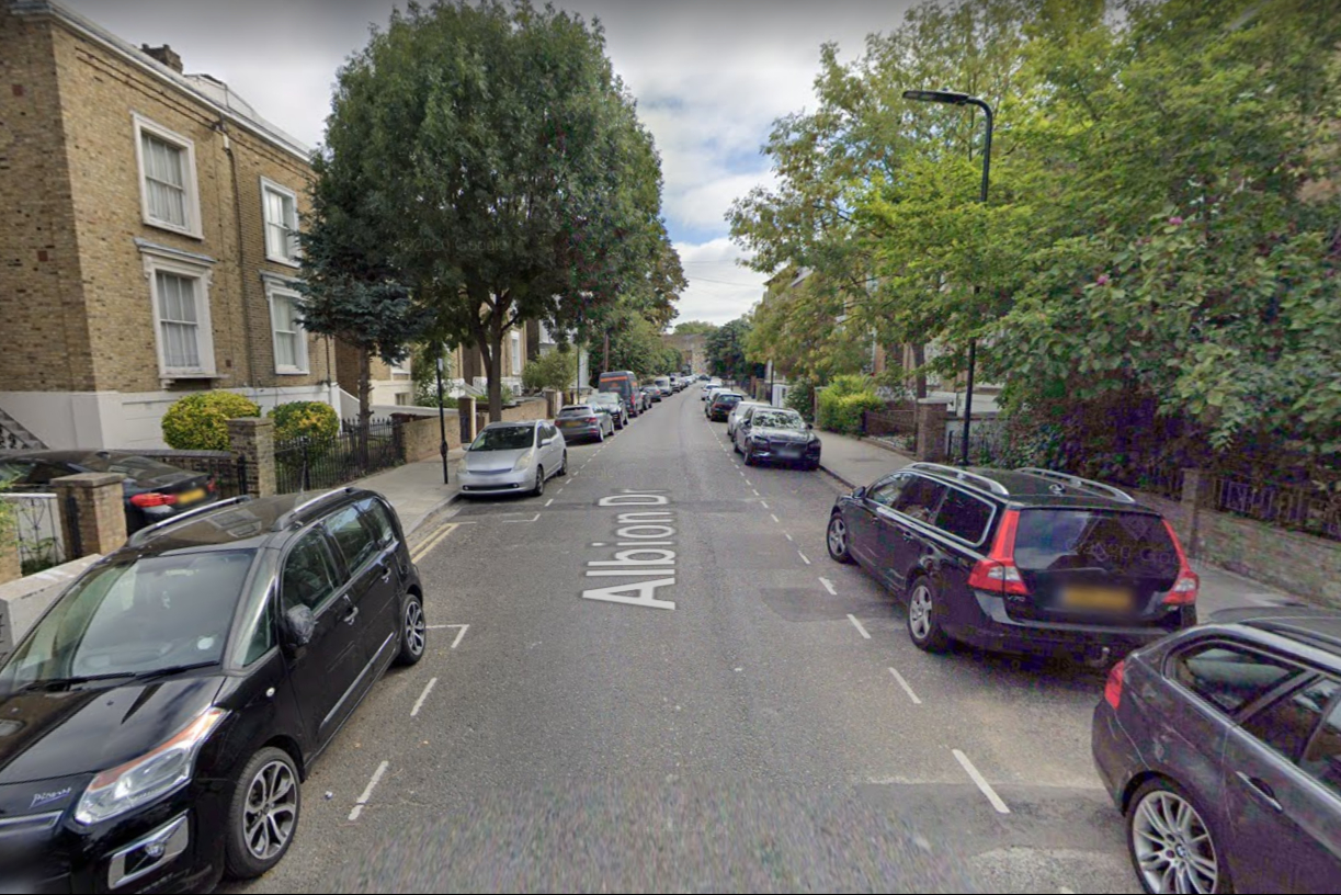 Man rushed to hospital after shooting in Hackney street