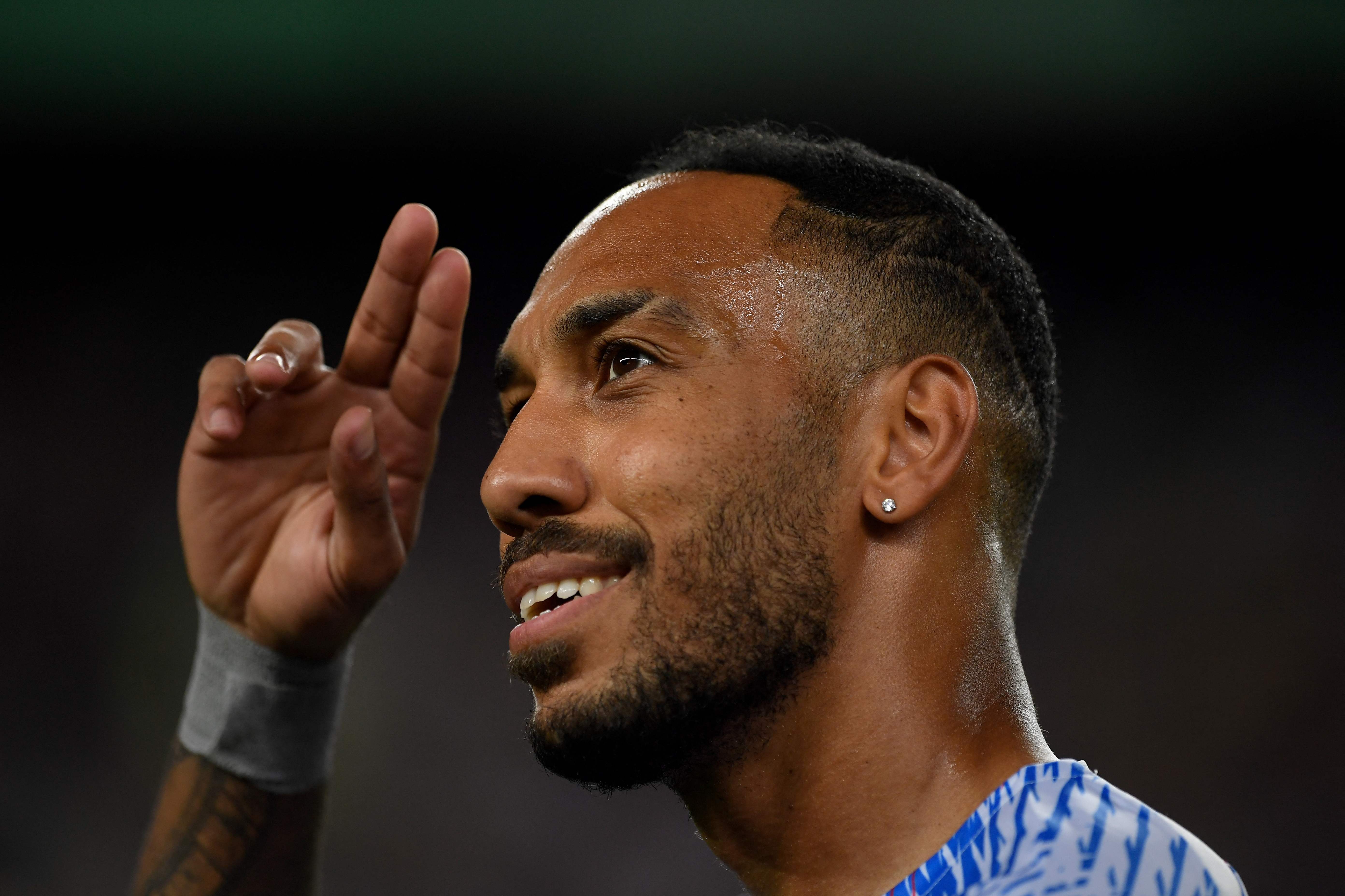 Transfer news LIVE! Chelsea increase Aubameyang bid; Zaha to Arsenal; Tottenham latest; gossip, rumours