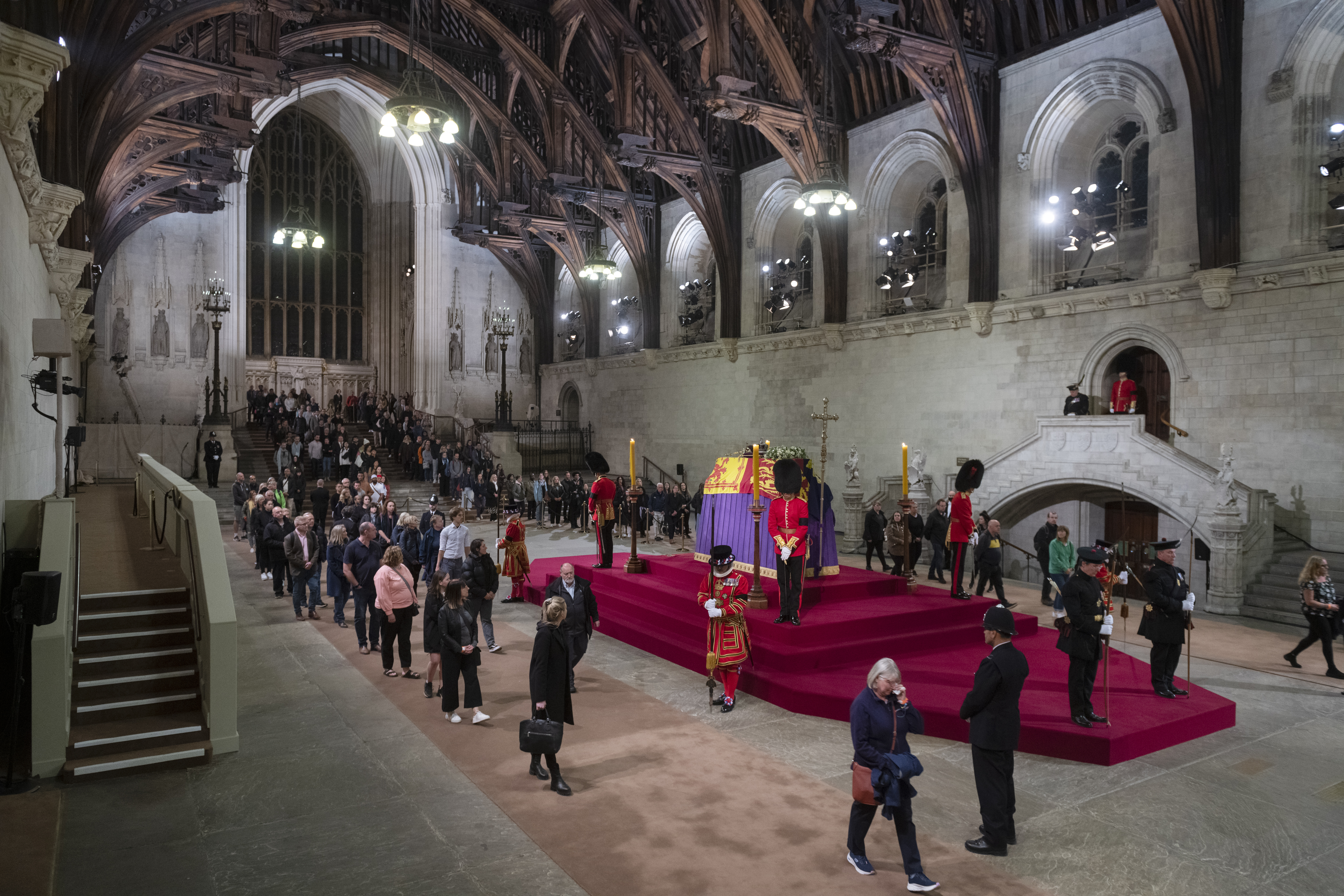 Queen lies in state: One by one, thousands pay tribute to Queen Elizabeth II