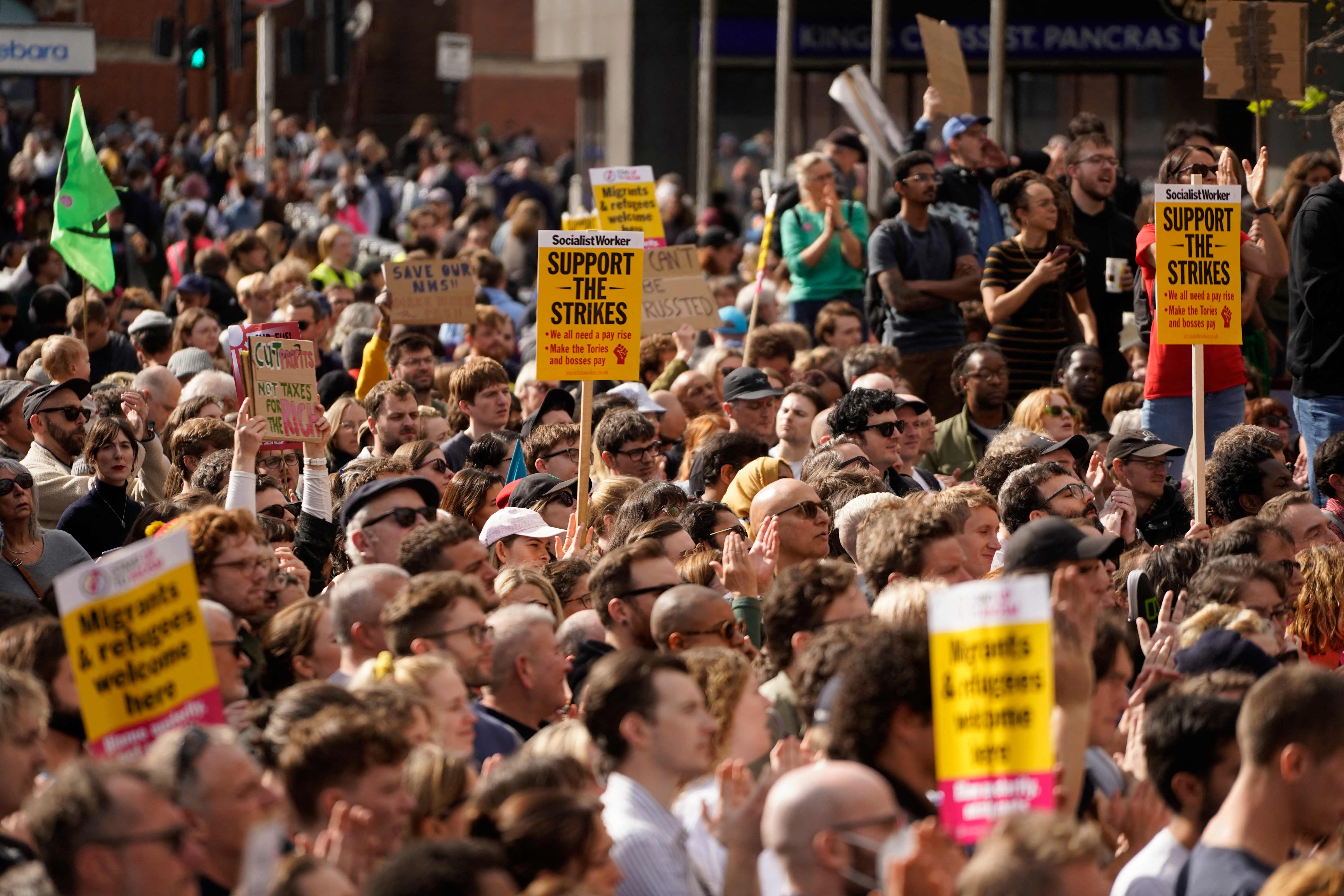 TOPSHOT-BRITAIN-DEMO-DEMONSTRATION