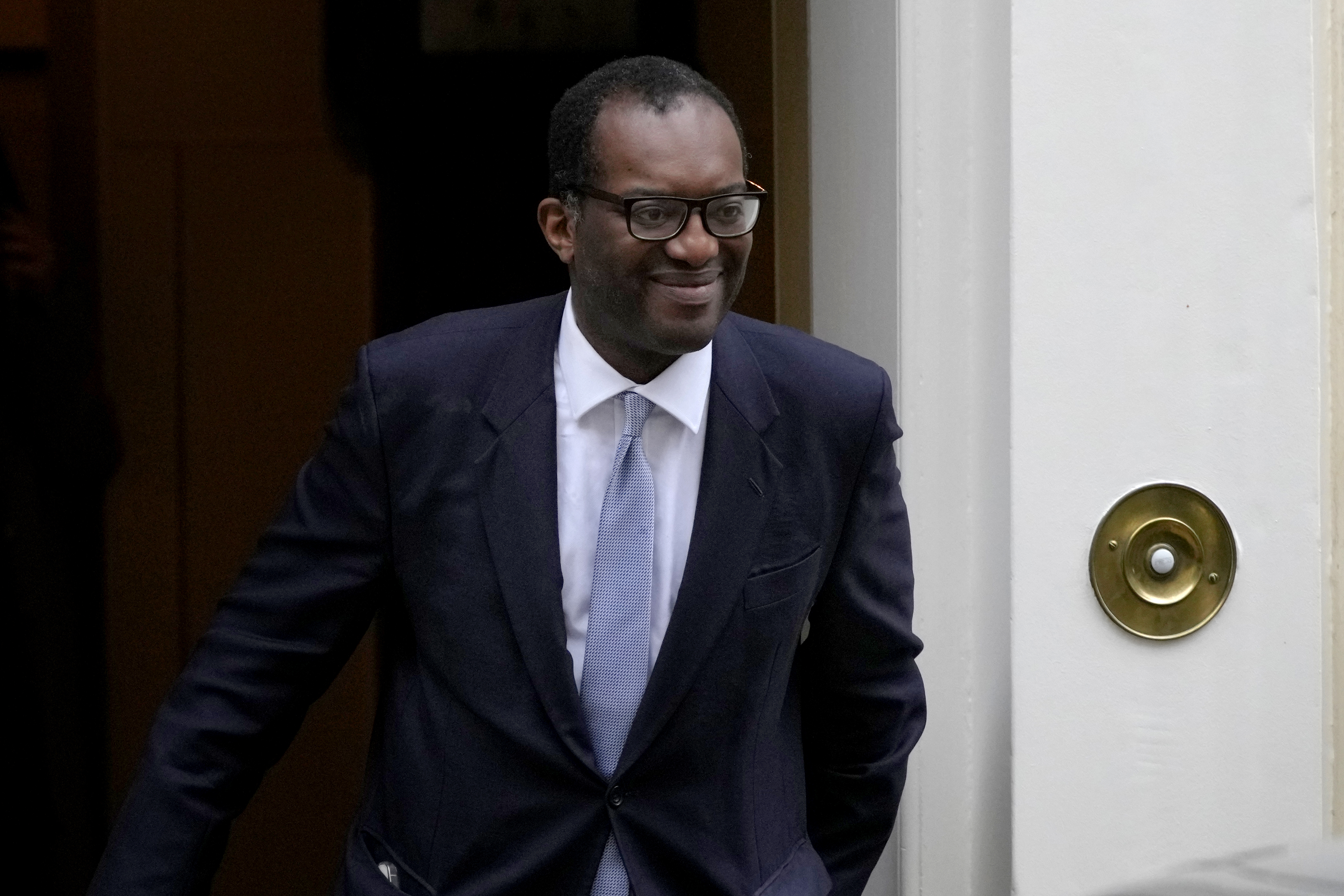 London politics latest LIVE: Kwasi Kwarteng sacked as Chancellor after just 38 days