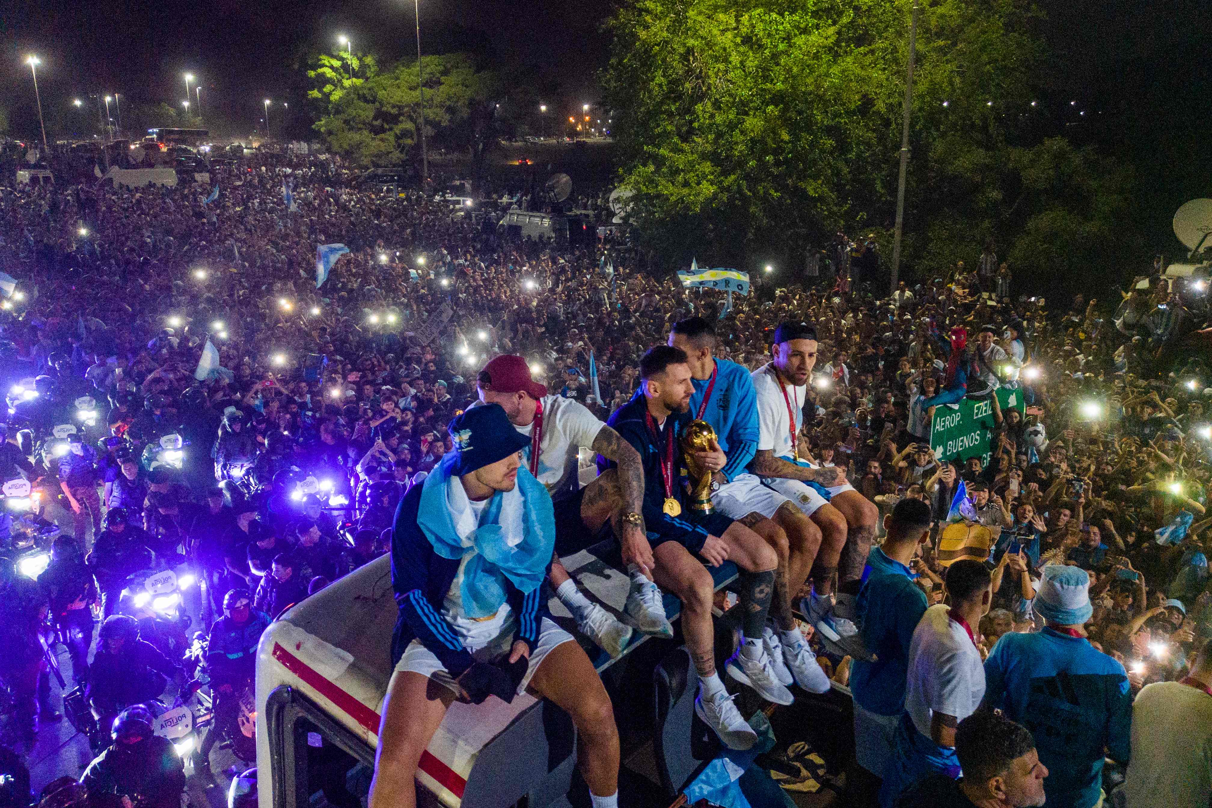 ARGENTINA-FBL-WC-2022-ARRIVAL